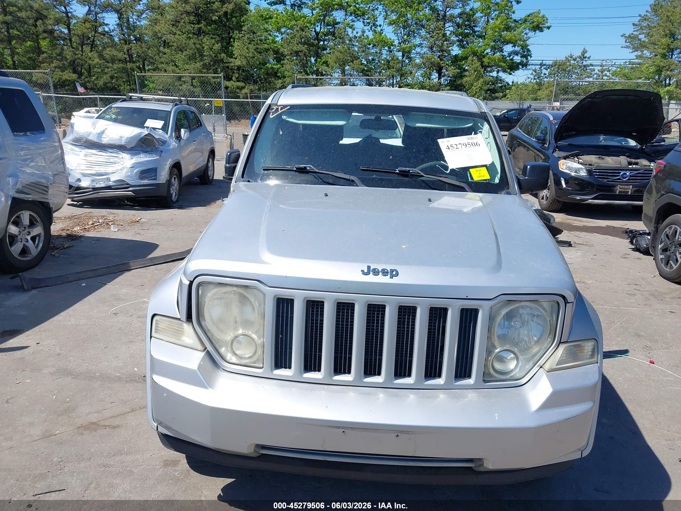 2010 Jeep Liberty Sport Gray vin: 1J4PN2GK3AW103828