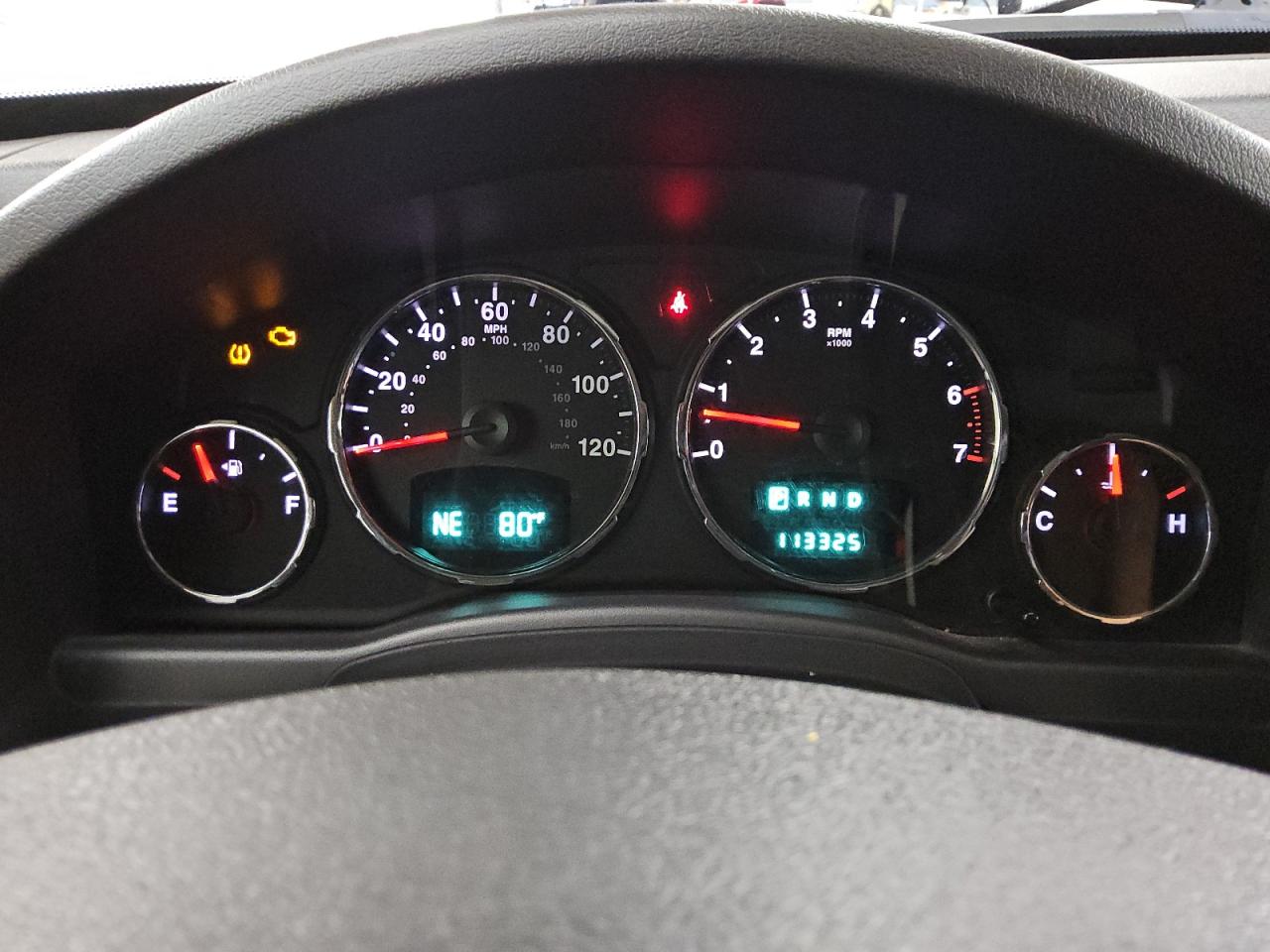 2010 Jeep Liberty Sport White vin: 1J4PN2GK3AW110438 Damage: Warning Light - Engine, On, Unacceptable