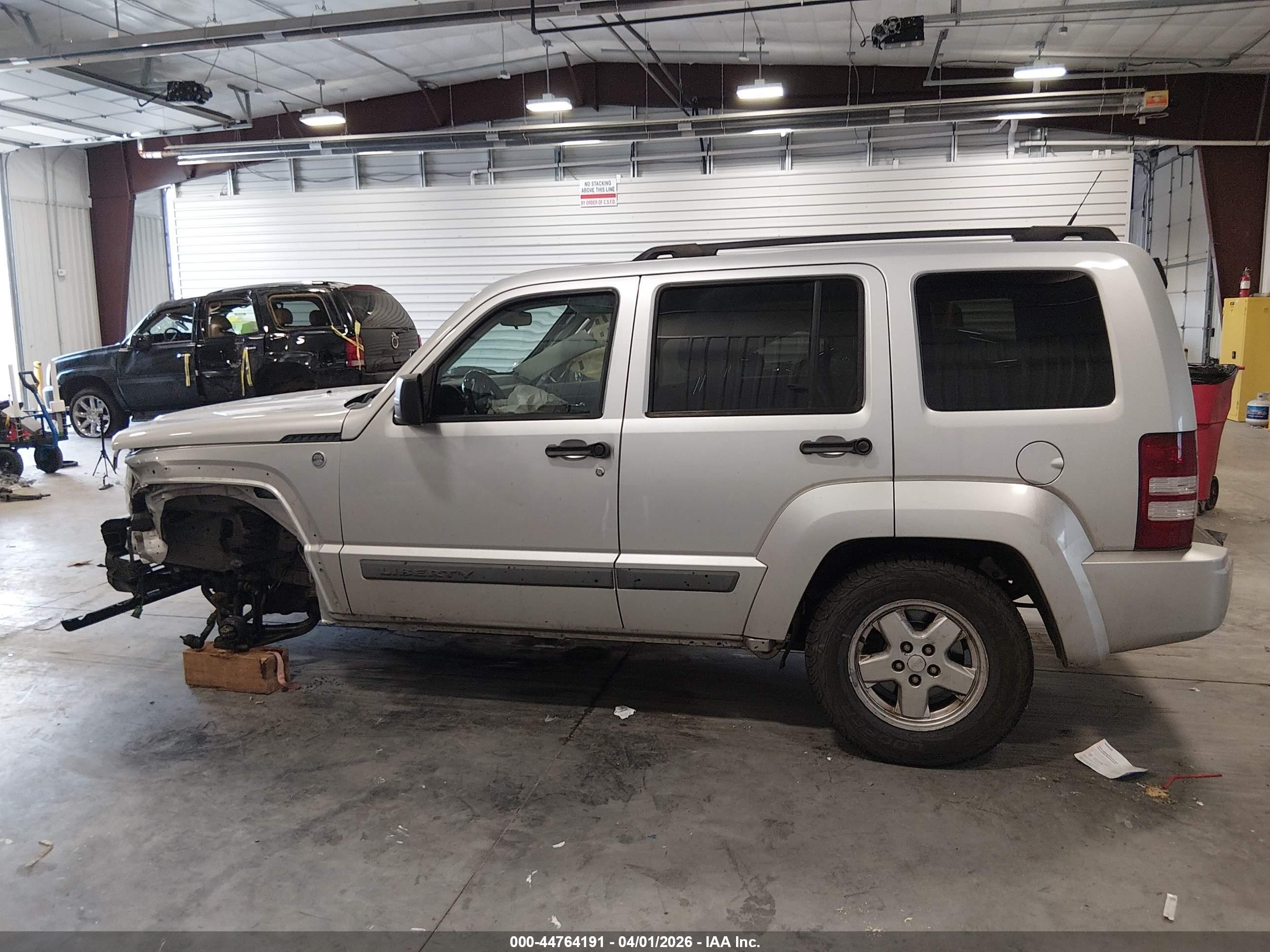 2011 Jeep Liberty Sport Gray vin: 1J4PN2GK3BW534767