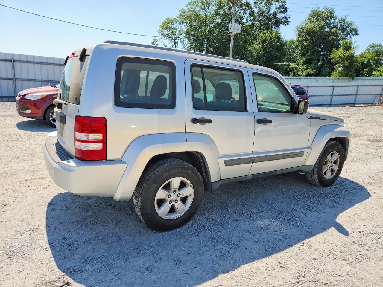 2011 Jeep Liberty Sport Серебряный vin: 1J4PN2GK3BW553836