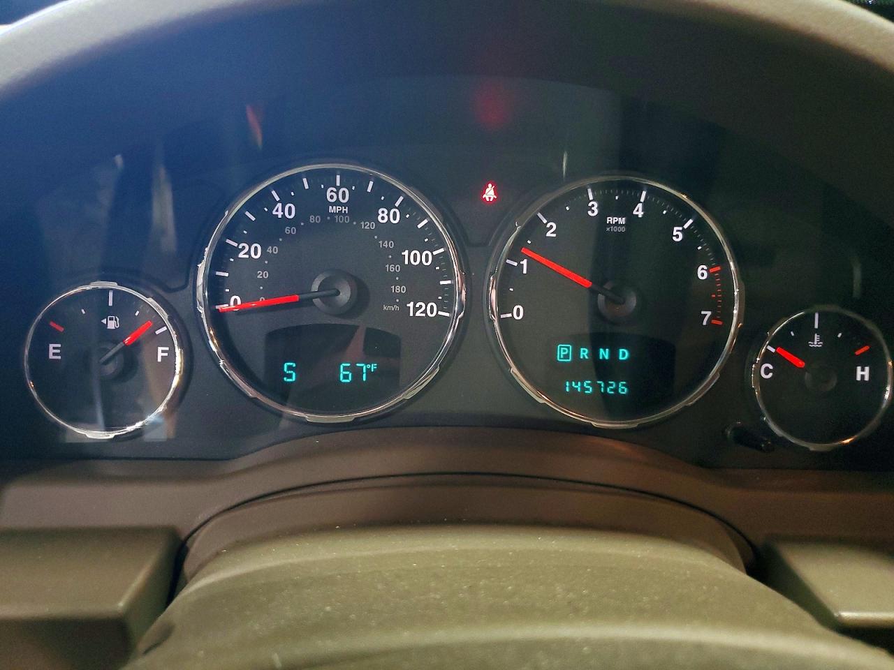 2010 Jeep Liberty Sport Бежевый vin: 1J4PN2GK4AW116653
