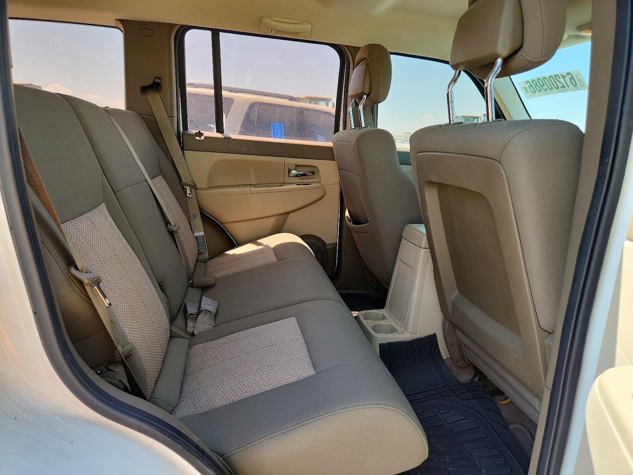 2010 Jeep Liberty Sport Белый vin: 1J4PN2GK4AW128561