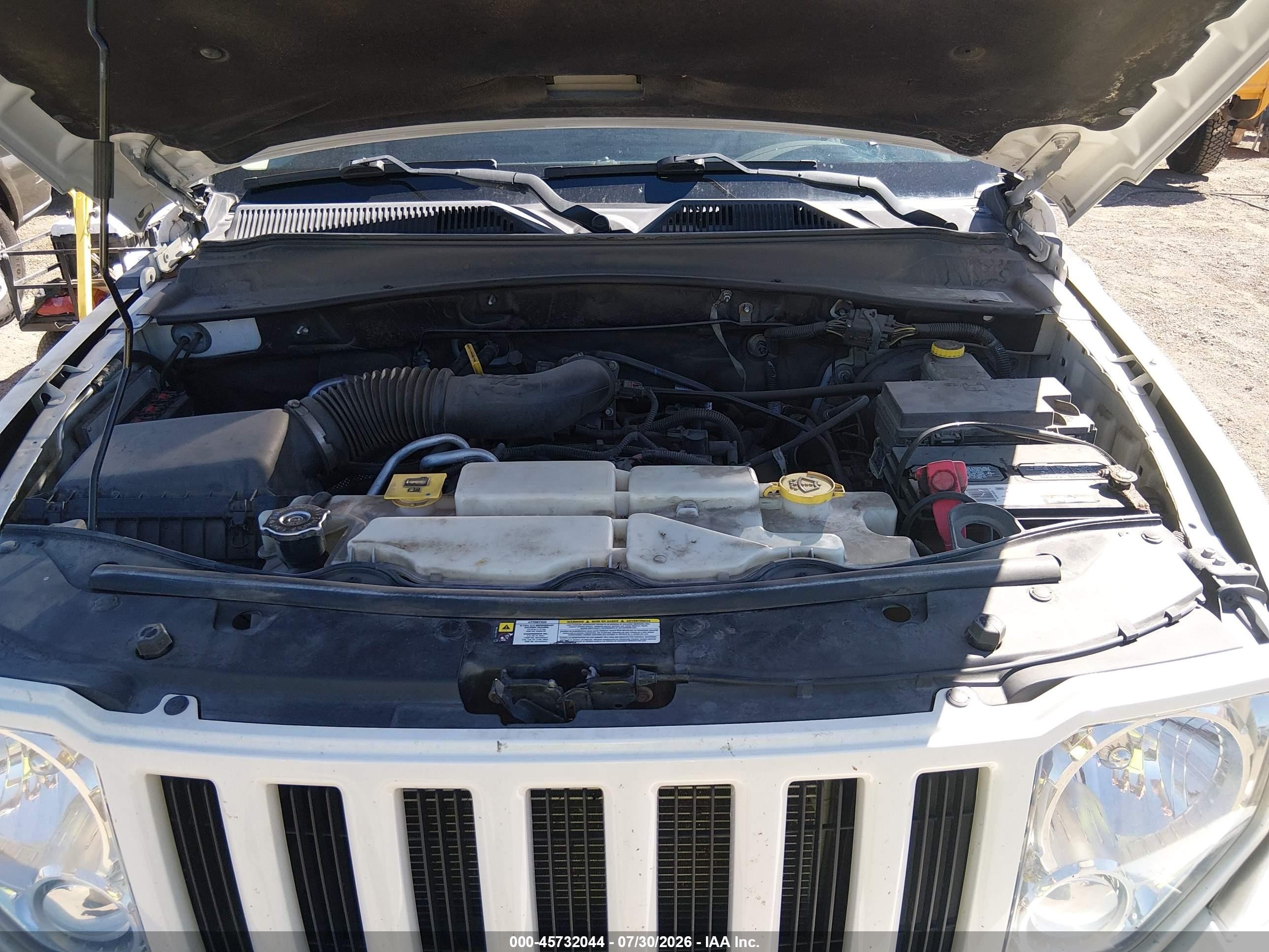 2010 Jeep Liberty Sport White vin: 1J4PN2GK4AW133212