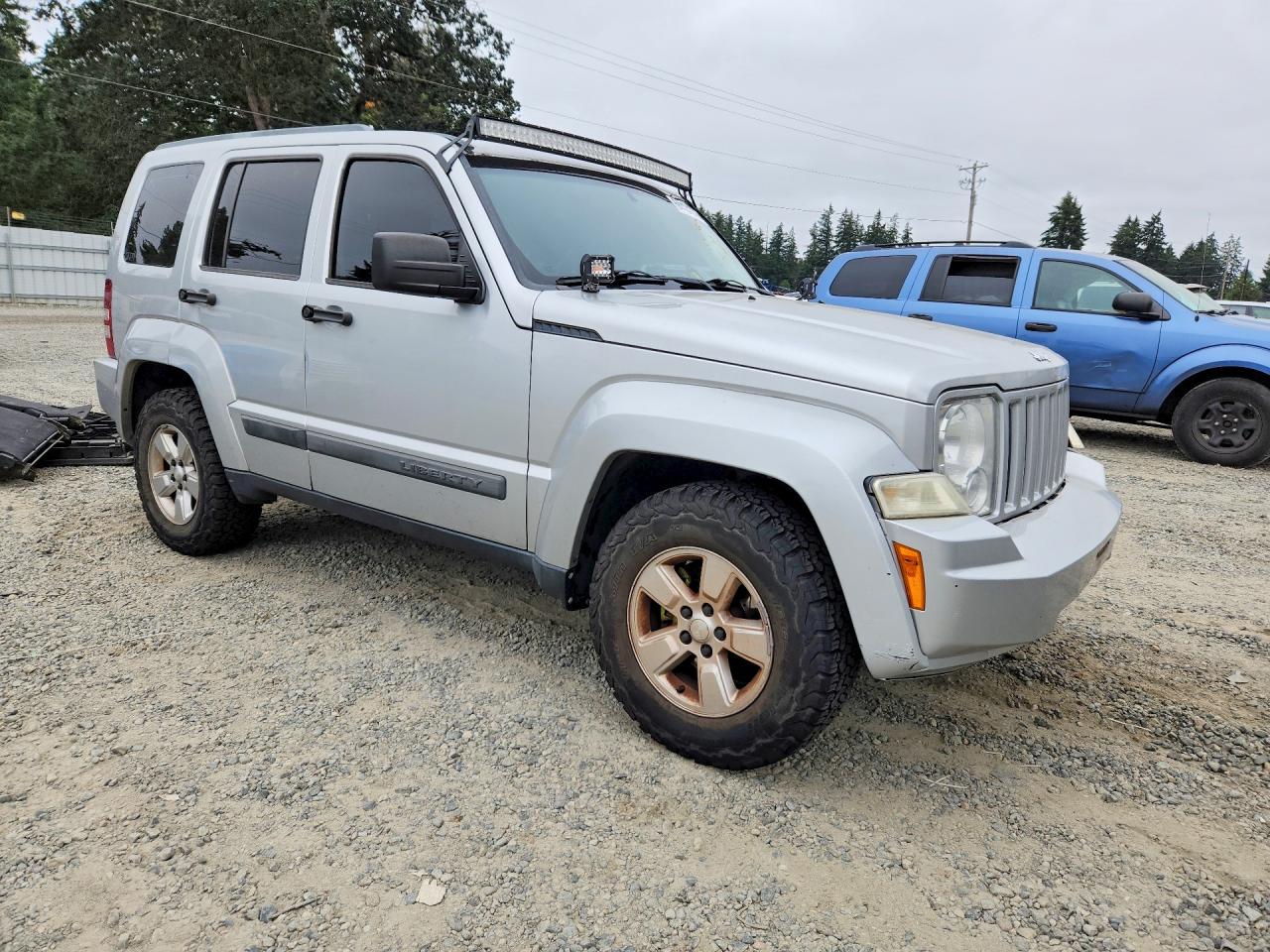 2011 Jeep Liberty Sport Silver vin: 1J4PN2GK4BW579667