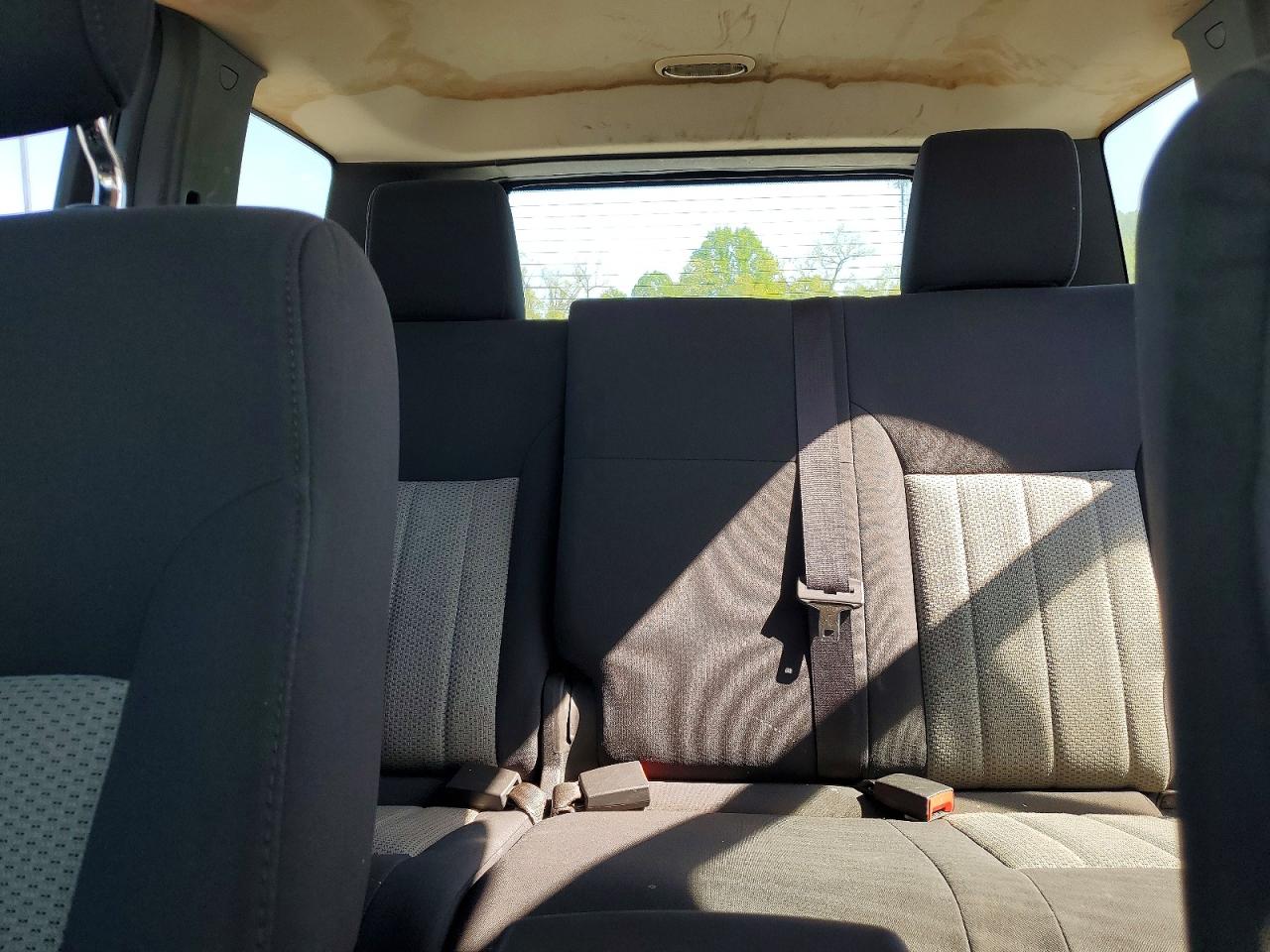 2010 Jeep Liberty Sport Белый vin: 1J4PN2GK5AW133025