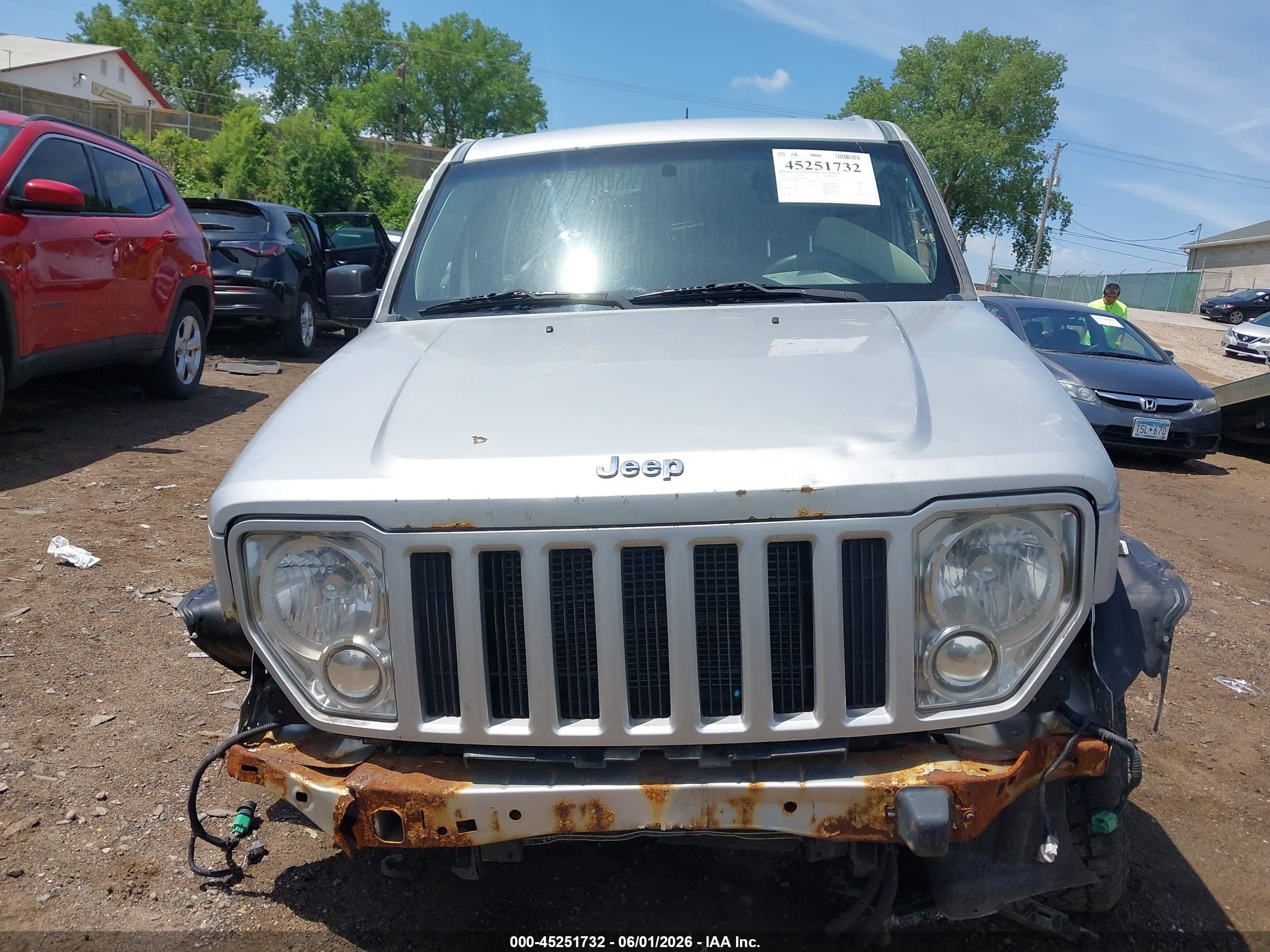 2011 Jeep Liberty Sport Silver vin: 1J4PN2GK5BW586501