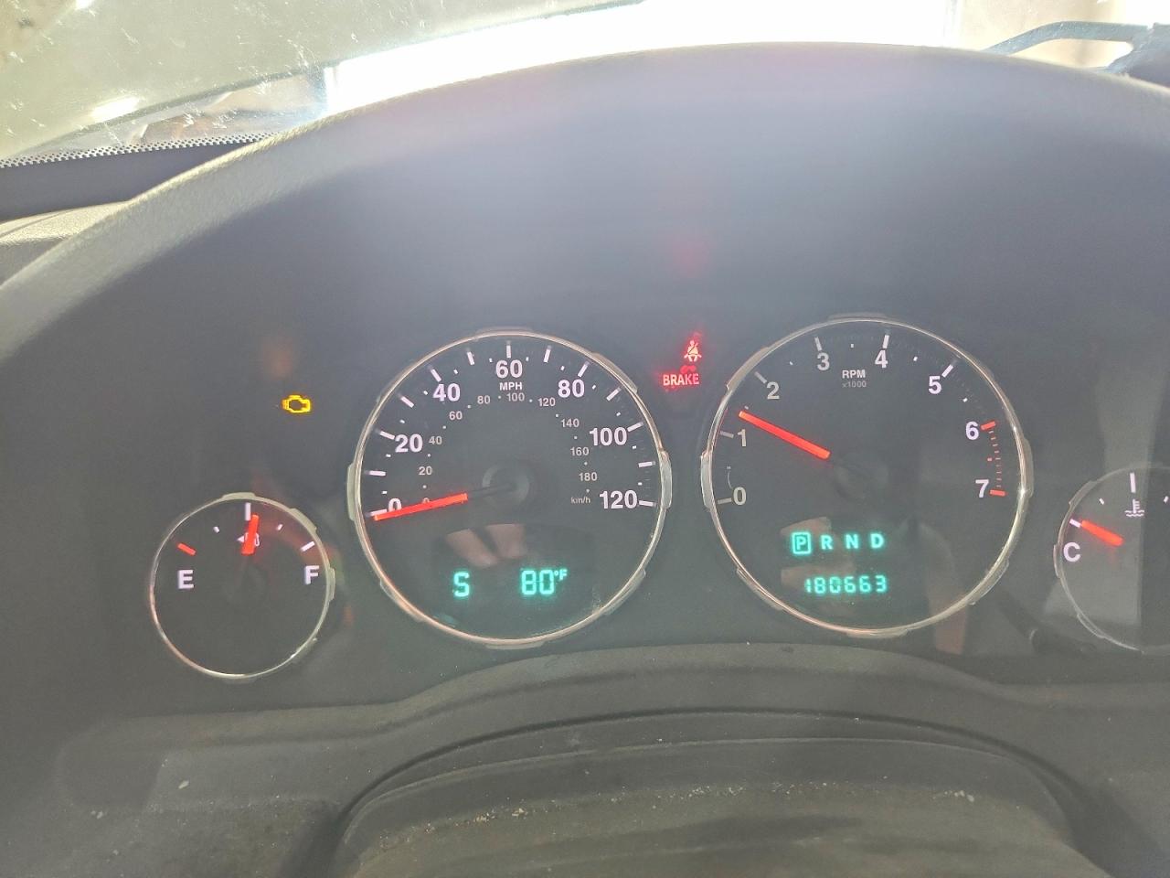 2010 Jeep Liberty Sport White vin: 1J4PN2GK6AW111583