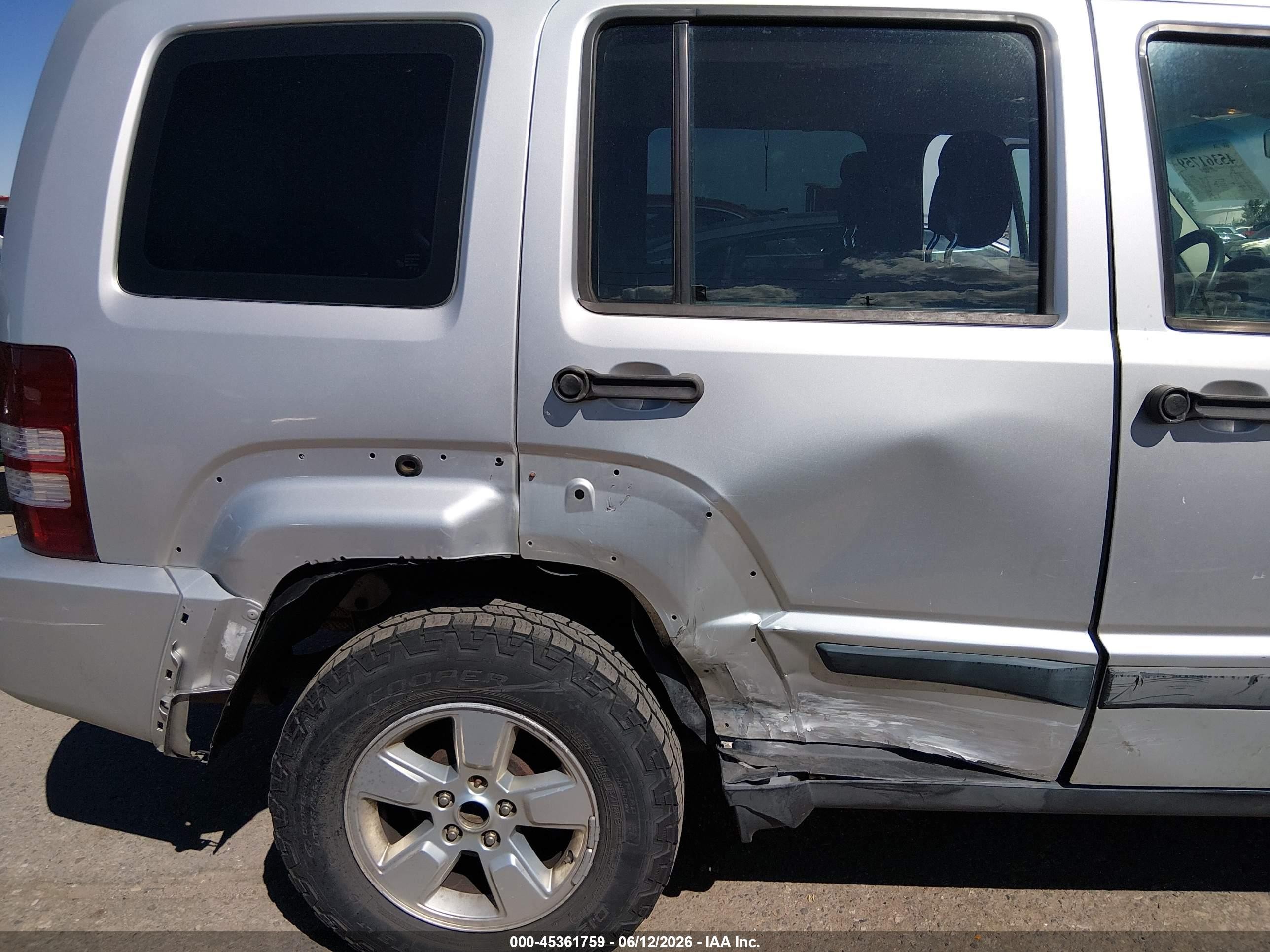 2011 Jeep Liberty Sport Silver vin: 1J4PN2GK6BW548243