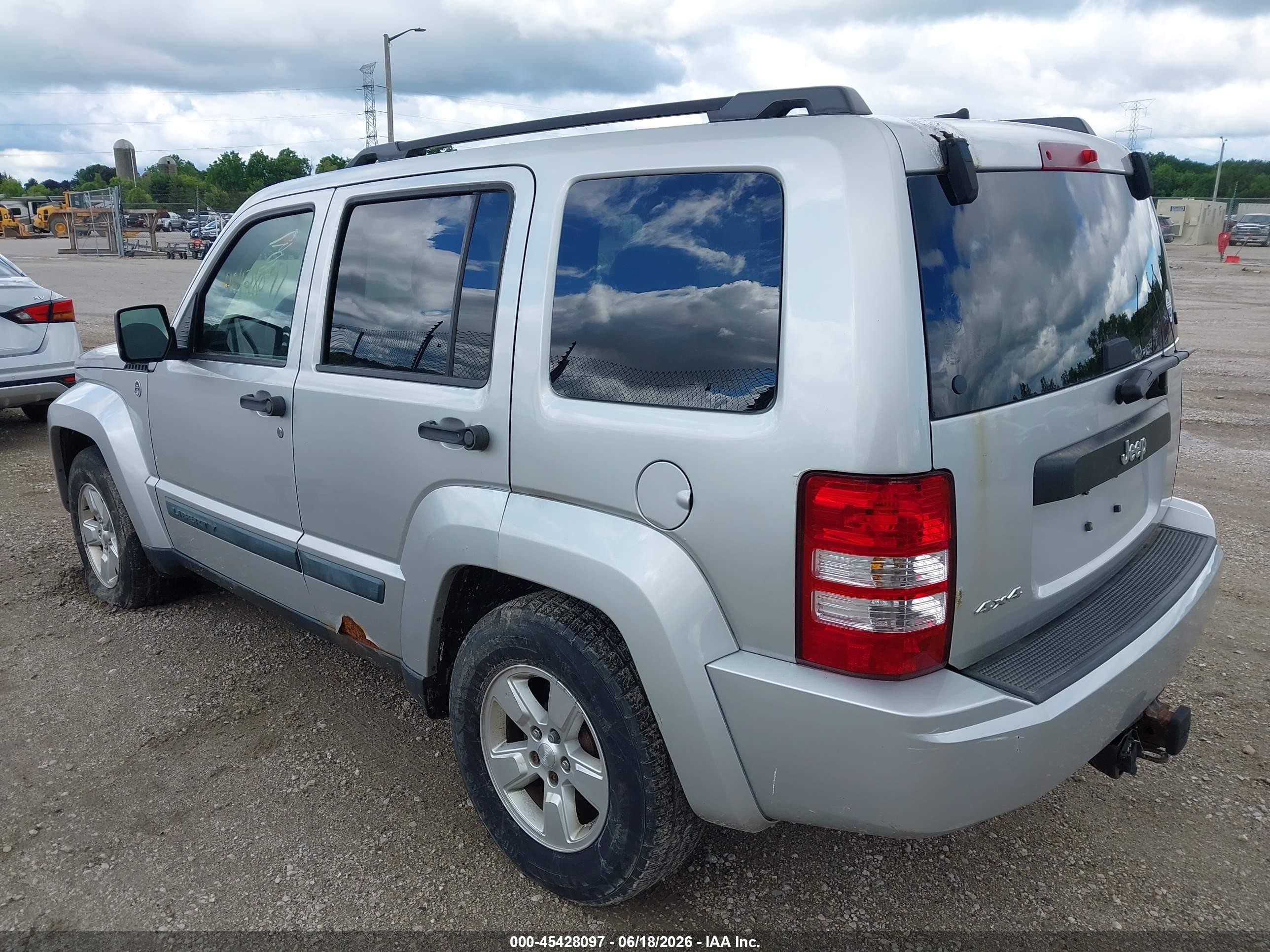 2010 Jeep Liberty Sport Silver vin: 1J4PN2GK7AW101841