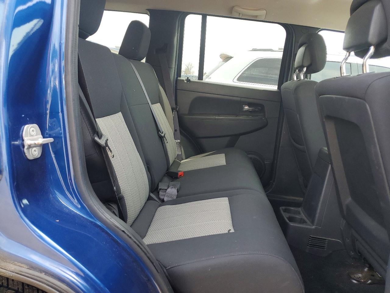2010 Jeep Liberty Sport Blue vin: 1J4PN2GK7AW120356
