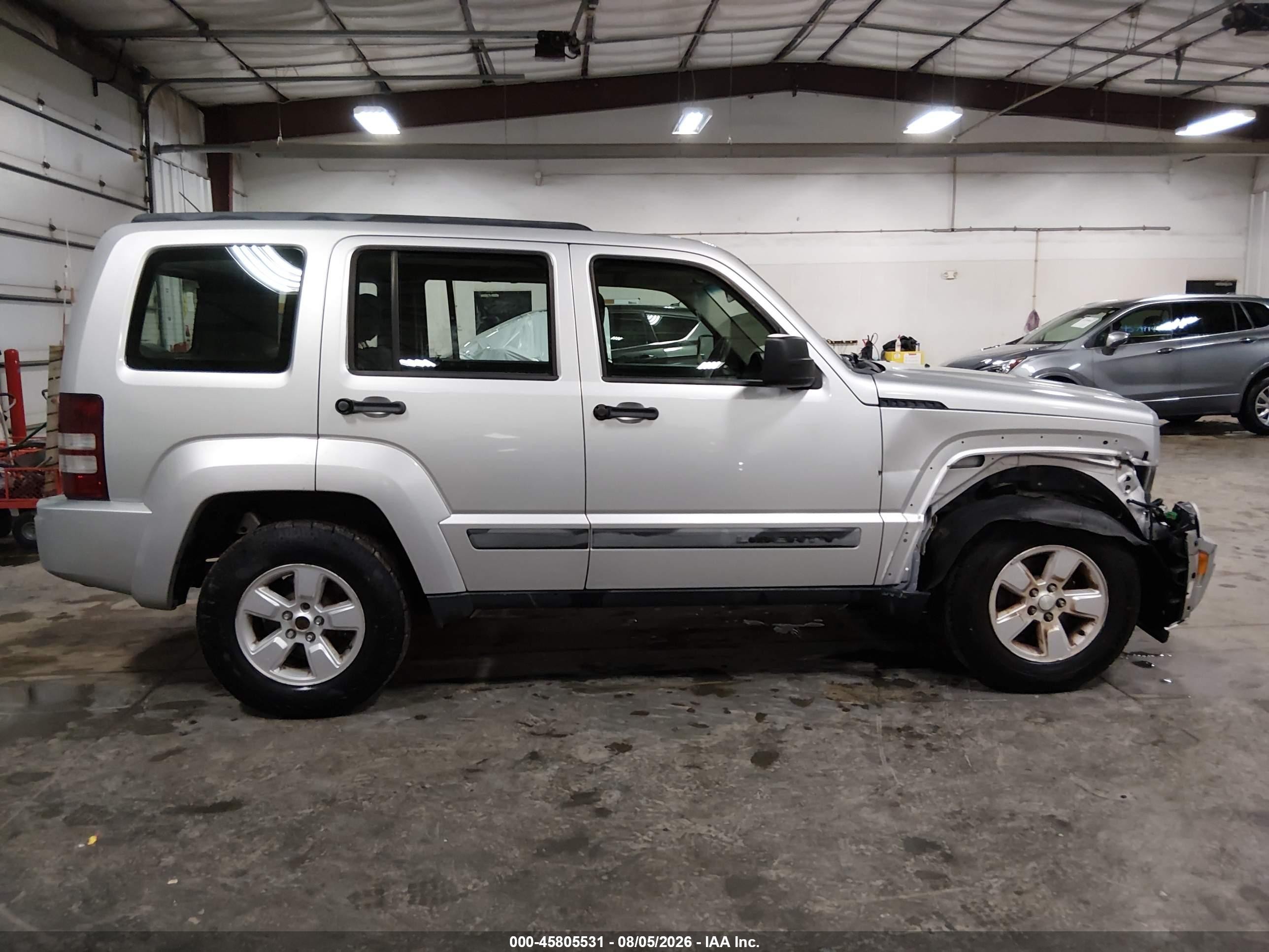 2010 Jeep Liberty Sport Silver vin: 1J4PN2GK7AW143863