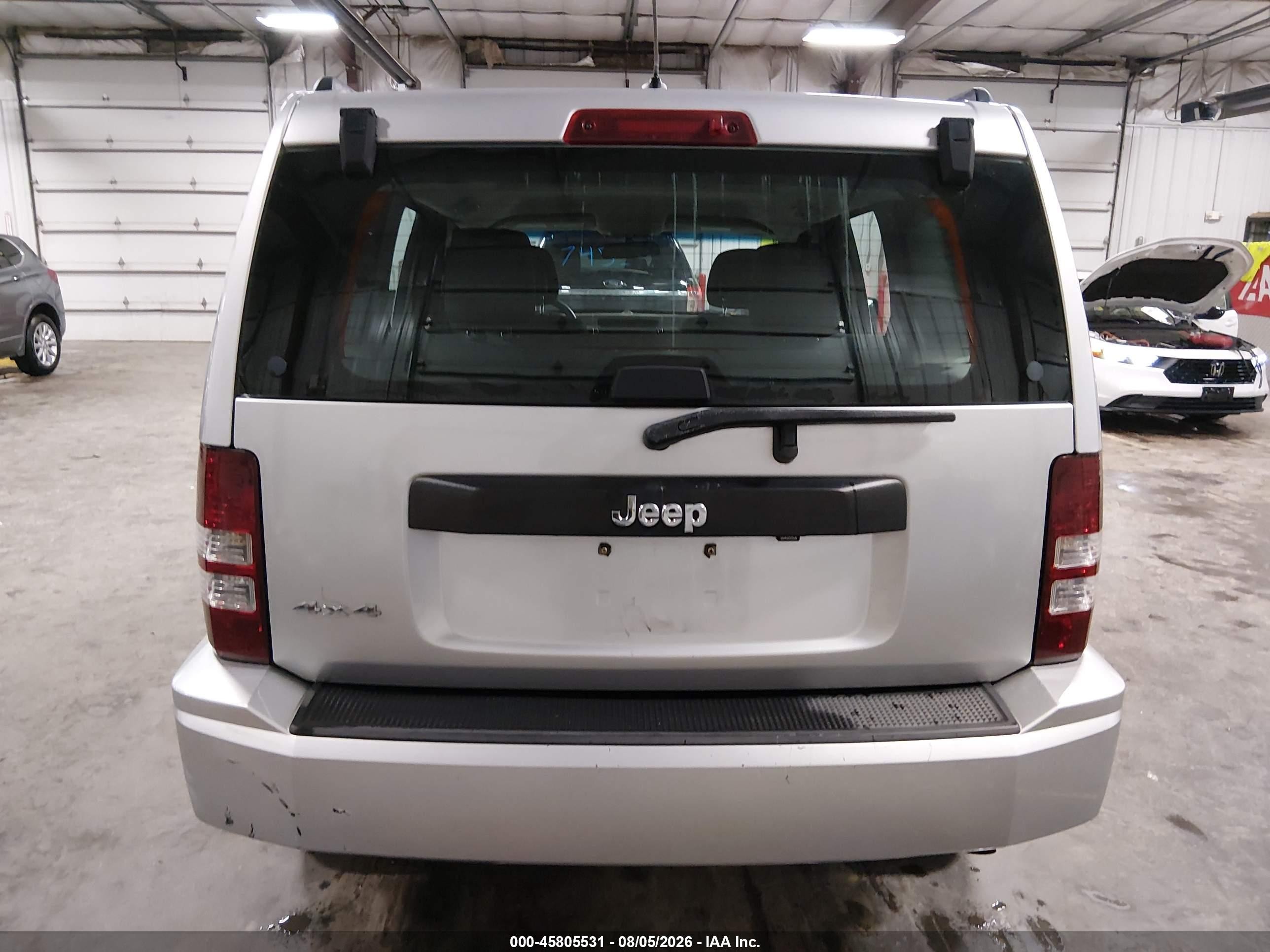 2010 Jeep Liberty Sport Silver vin: 1J4PN2GK7AW143863