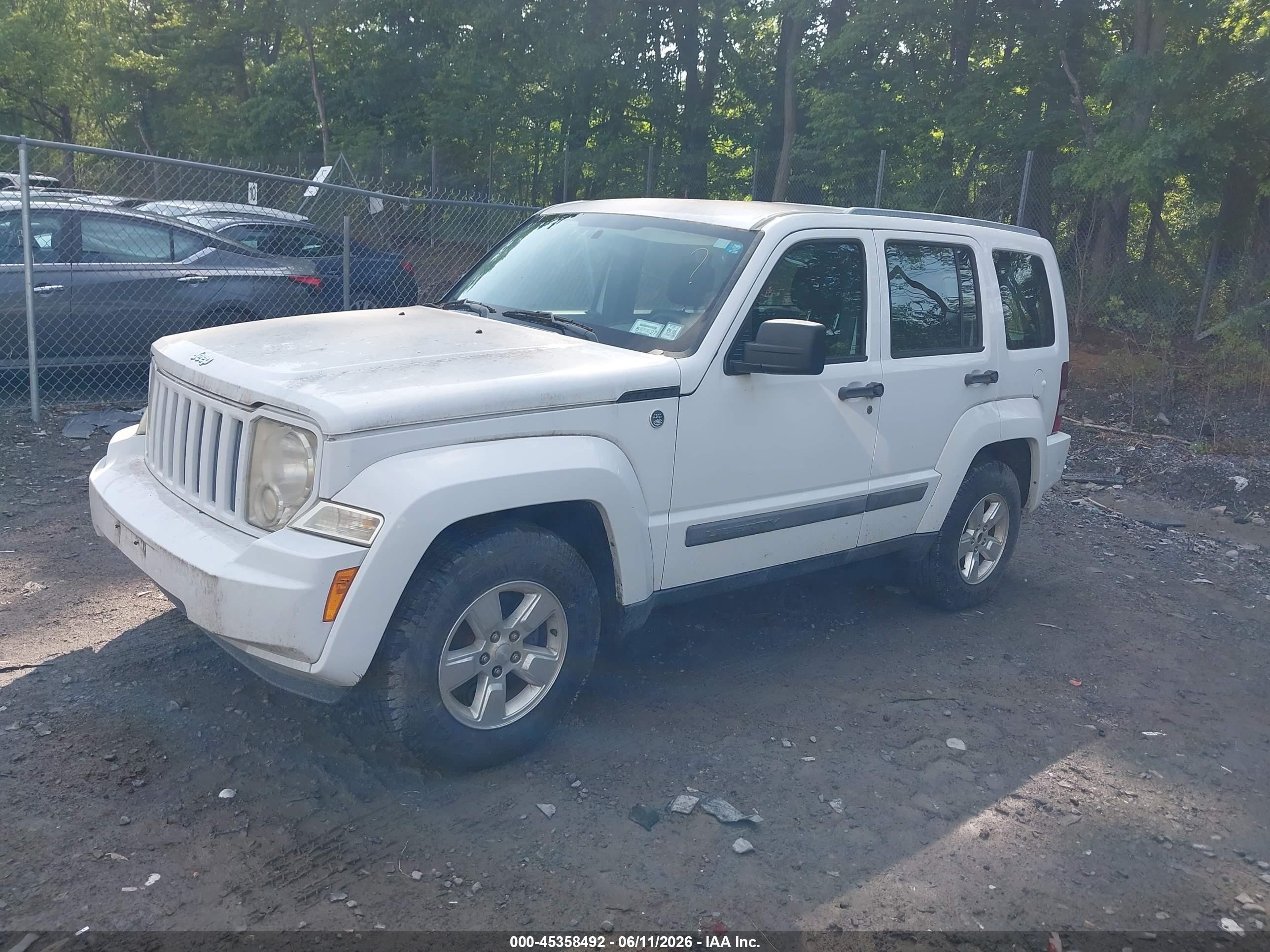 2011 Jeep Liberty Sport Белый vin: 1J4PN2GK7BW588508
