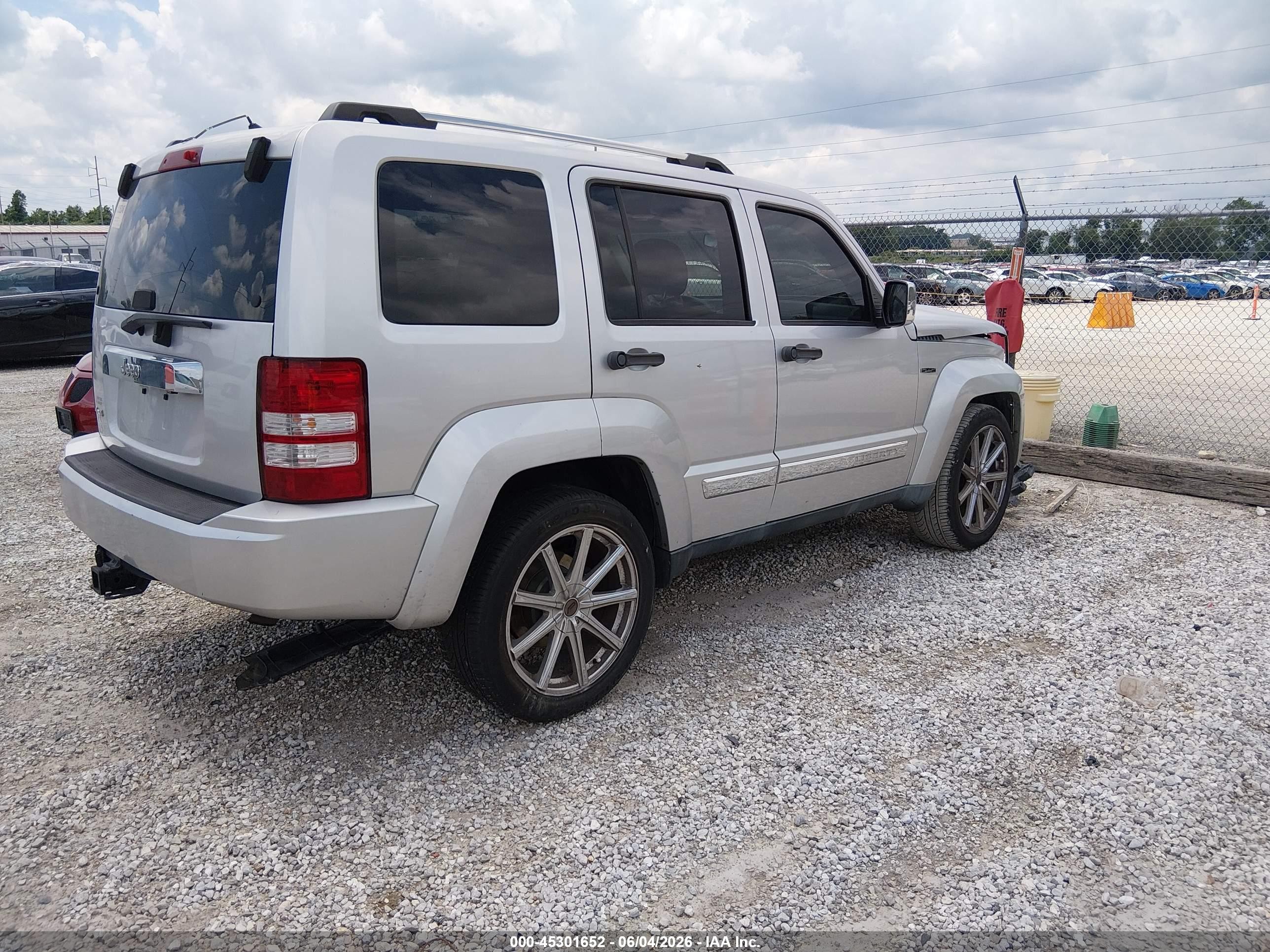 2011 Jeep Liberty Sport Silver vin: 1J4PN2GK7BW596673