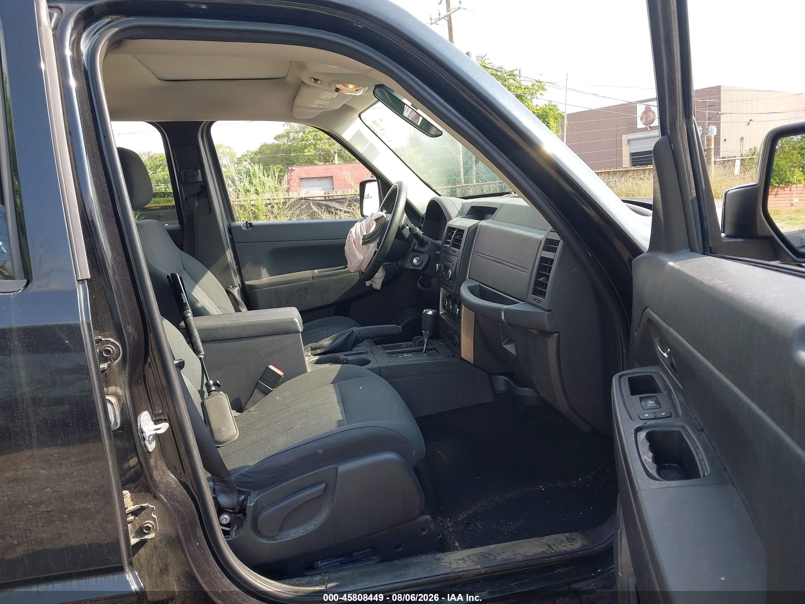 2011 Jeep Liberty Sport Черный vin: 1J4PN2GK8BW555842