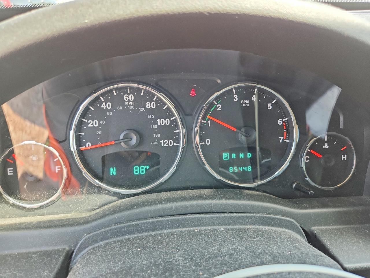 2011 Jeep Liberty Sport White vin: 1J4PN2GK8BW584564