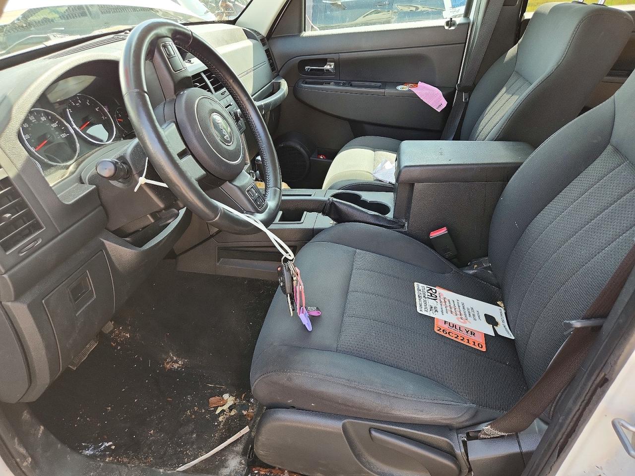 2011 Jeep Liberty Sport White vin: 1J4PN2GK8BW584564