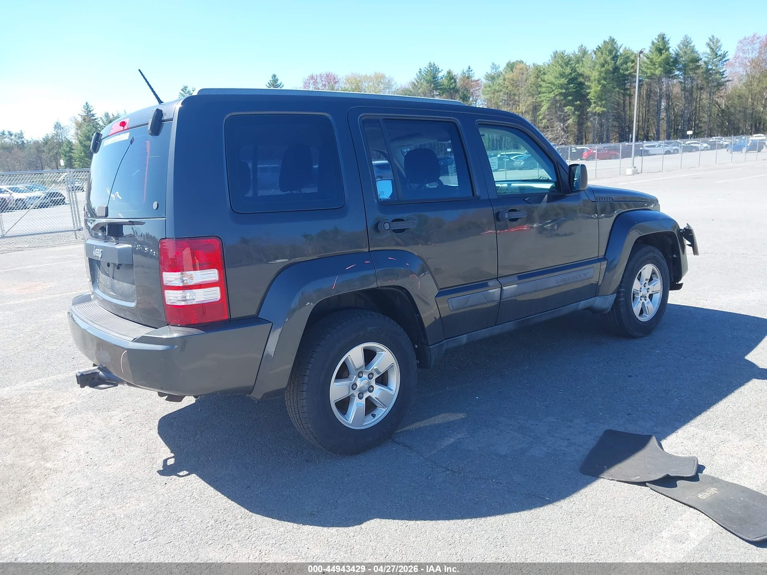 2011 Jeep Liberty Sport Gray vin: 1J4PN2GK8BW586945