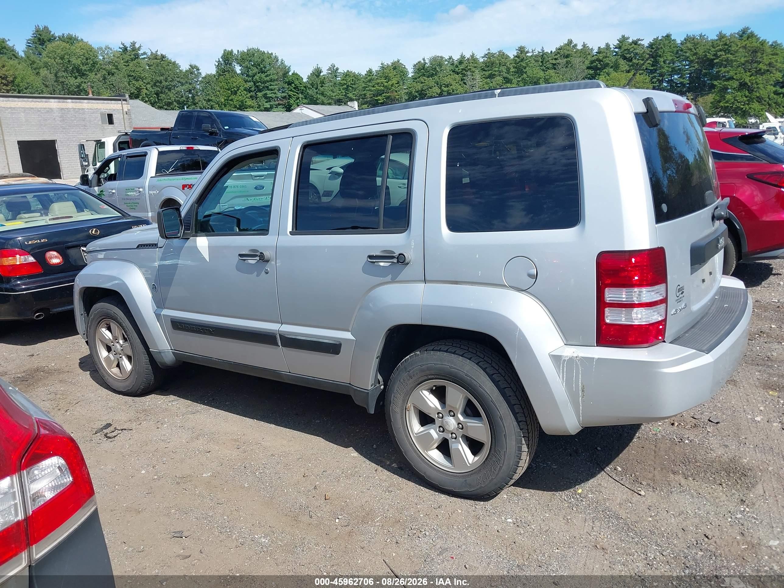 2010 Jeep Liberty Sport Серебряный vin: 1J4PN2GK9AW163077