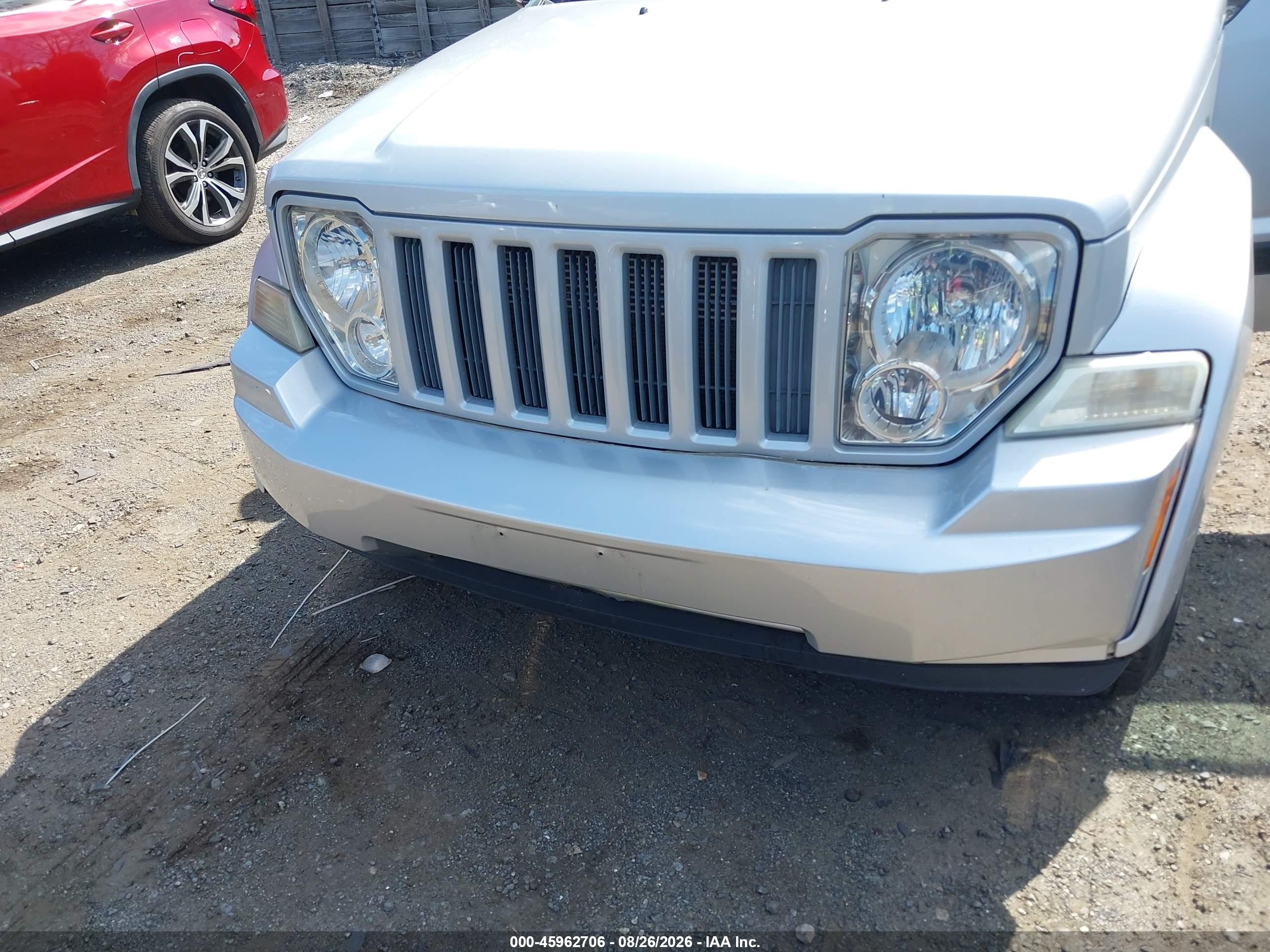 2010 Jeep Liberty Sport Серебряный vin: 1J4PN2GK9AW163077