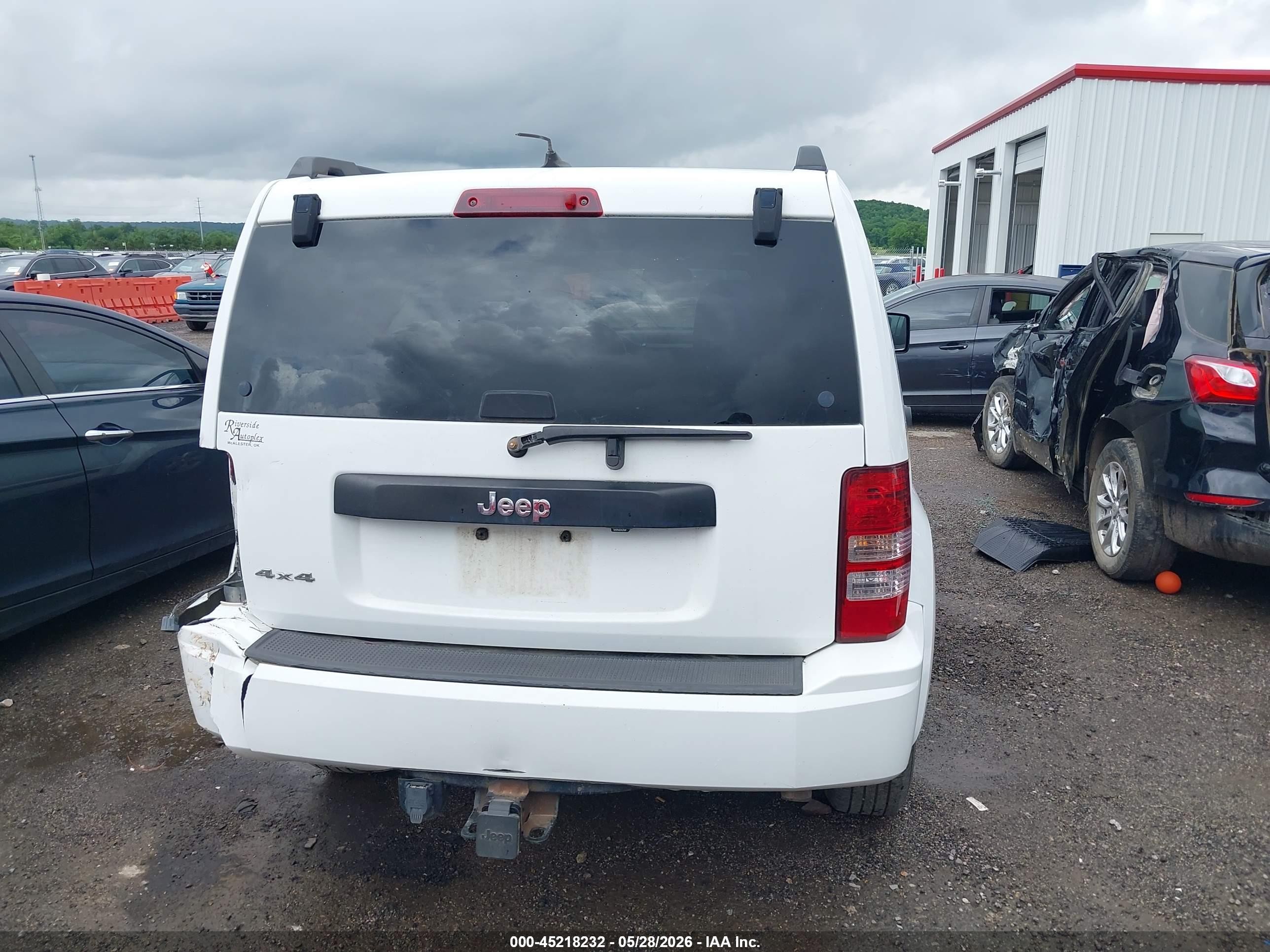 2011 Jeep Liberty Sport White vin: 1J4PN2GK9BW587957