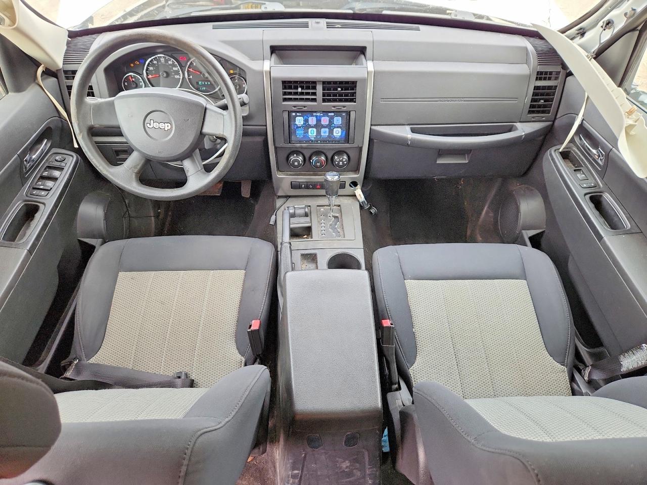 2010 Jeep Liberty Sport White vin: 1J4PN2GKXAW115152