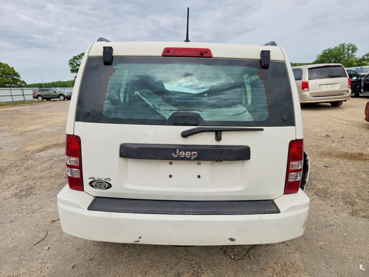 2010 Jeep Liberty Sport White vin: 1J4PN2GKXAW115152