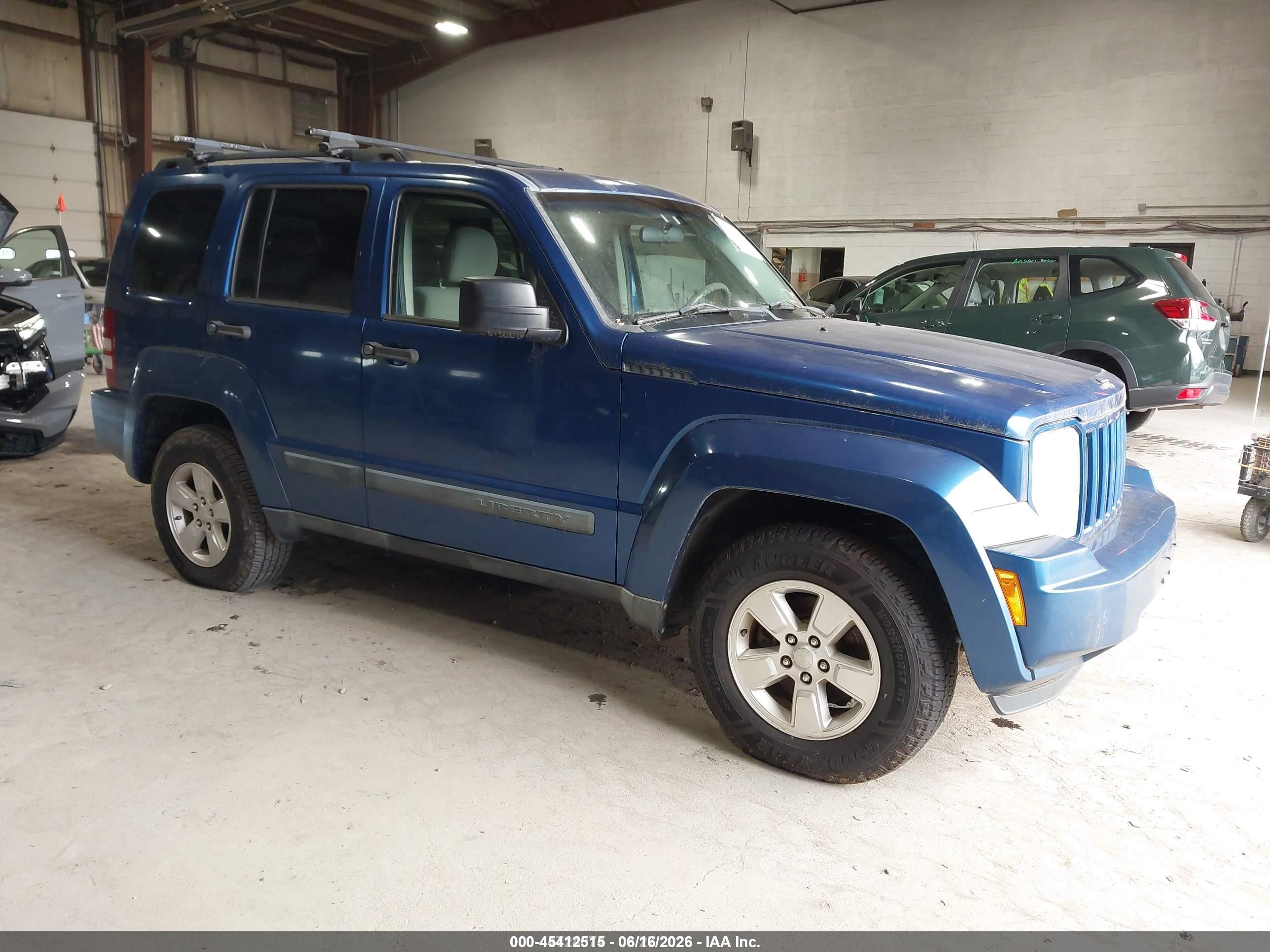 2010 Jeep Liberty Sport Синий vin: 1J4PN2GKXAW115362