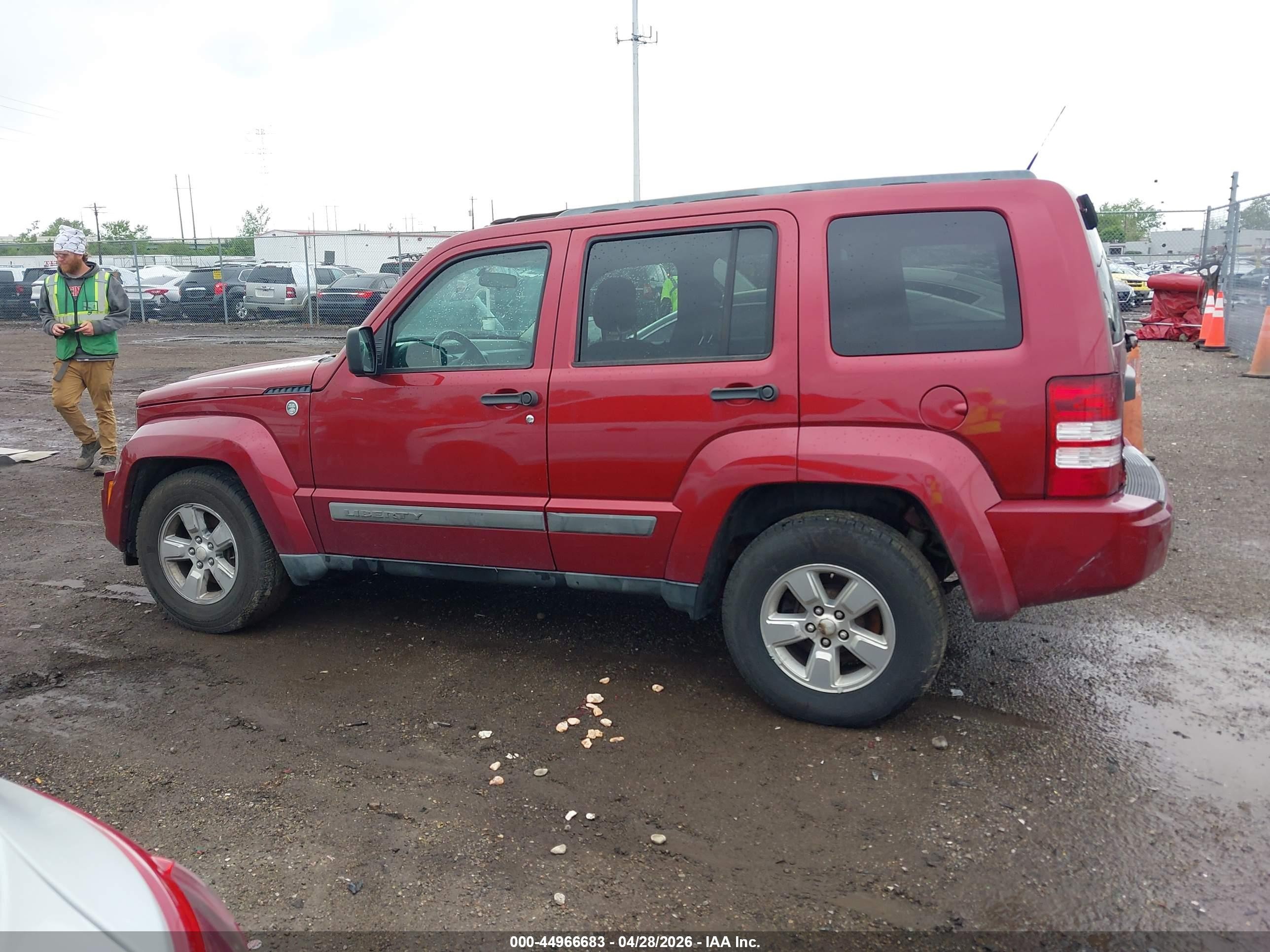 2011 Jeep Liberty Sport Red vin: 1J4PN2GKXBW538279