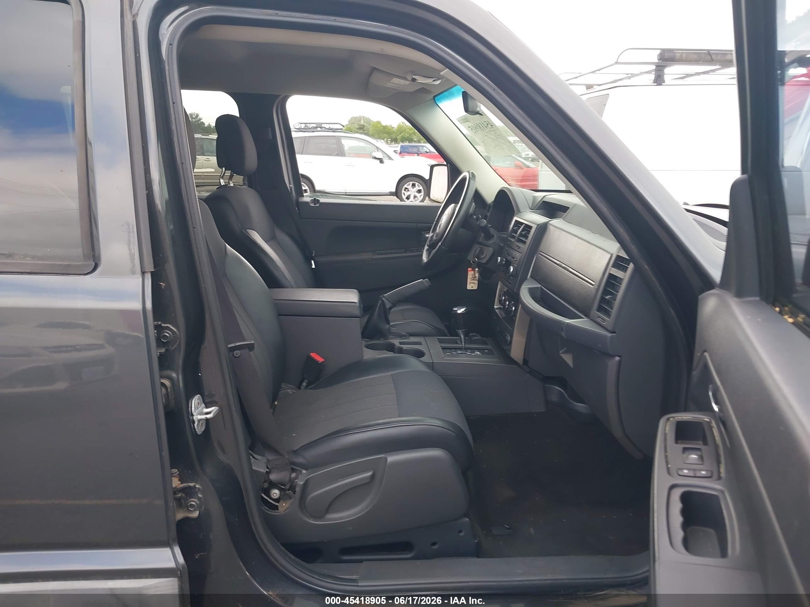 2011 Jeep Liberty Sport Gray vin: 1J4PN2GKXBW543157