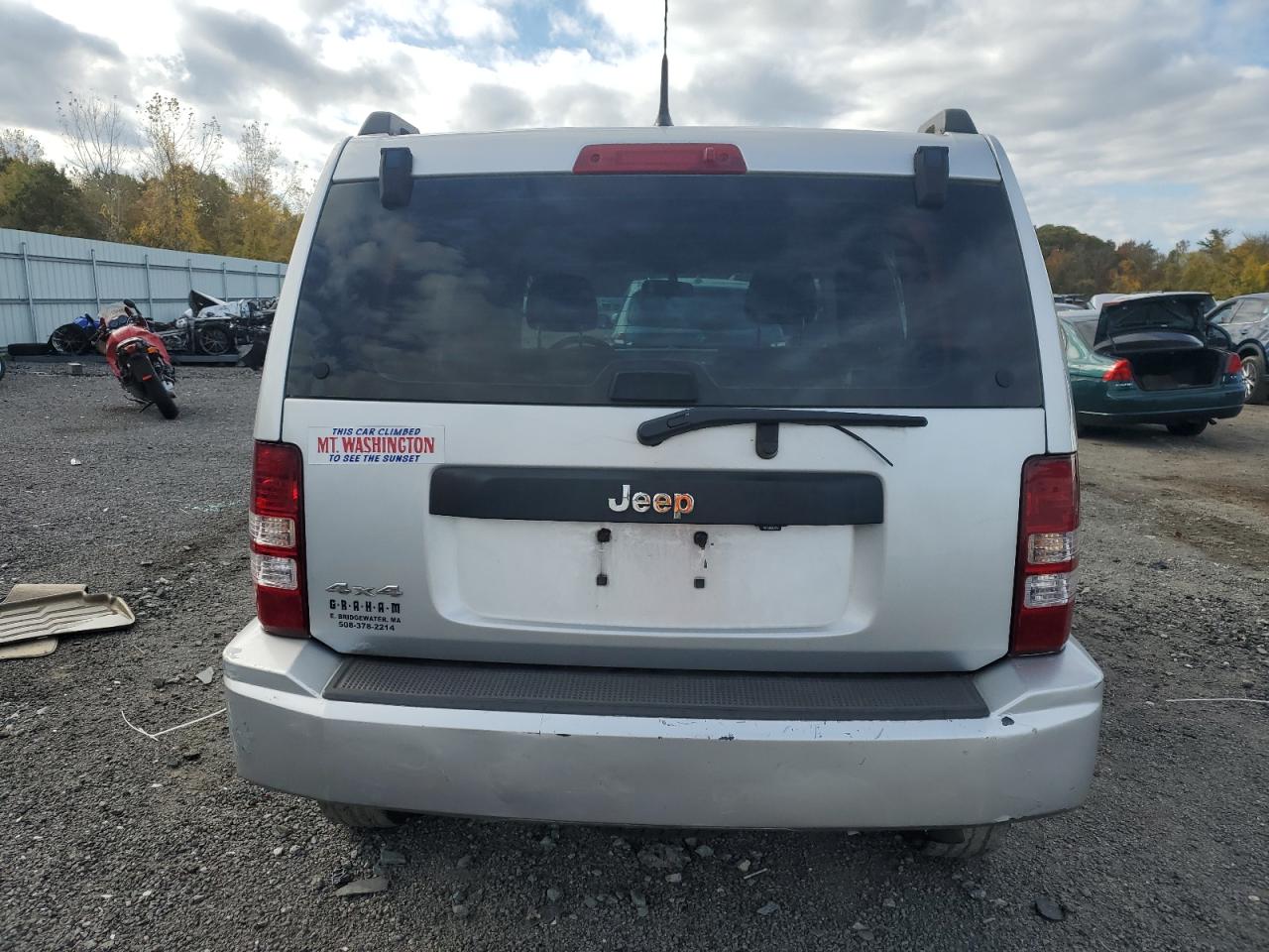 2011 Jeep Liberty Sport Silver vin: 1J4PN2GKXBW557155