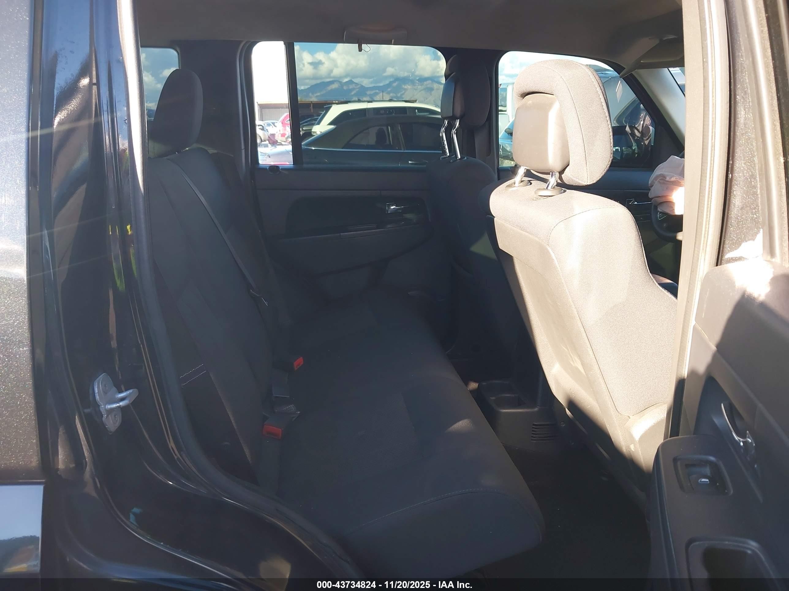 2011 Jeep Liberty Sport Black vin: 1J4PN2GKXBW571038