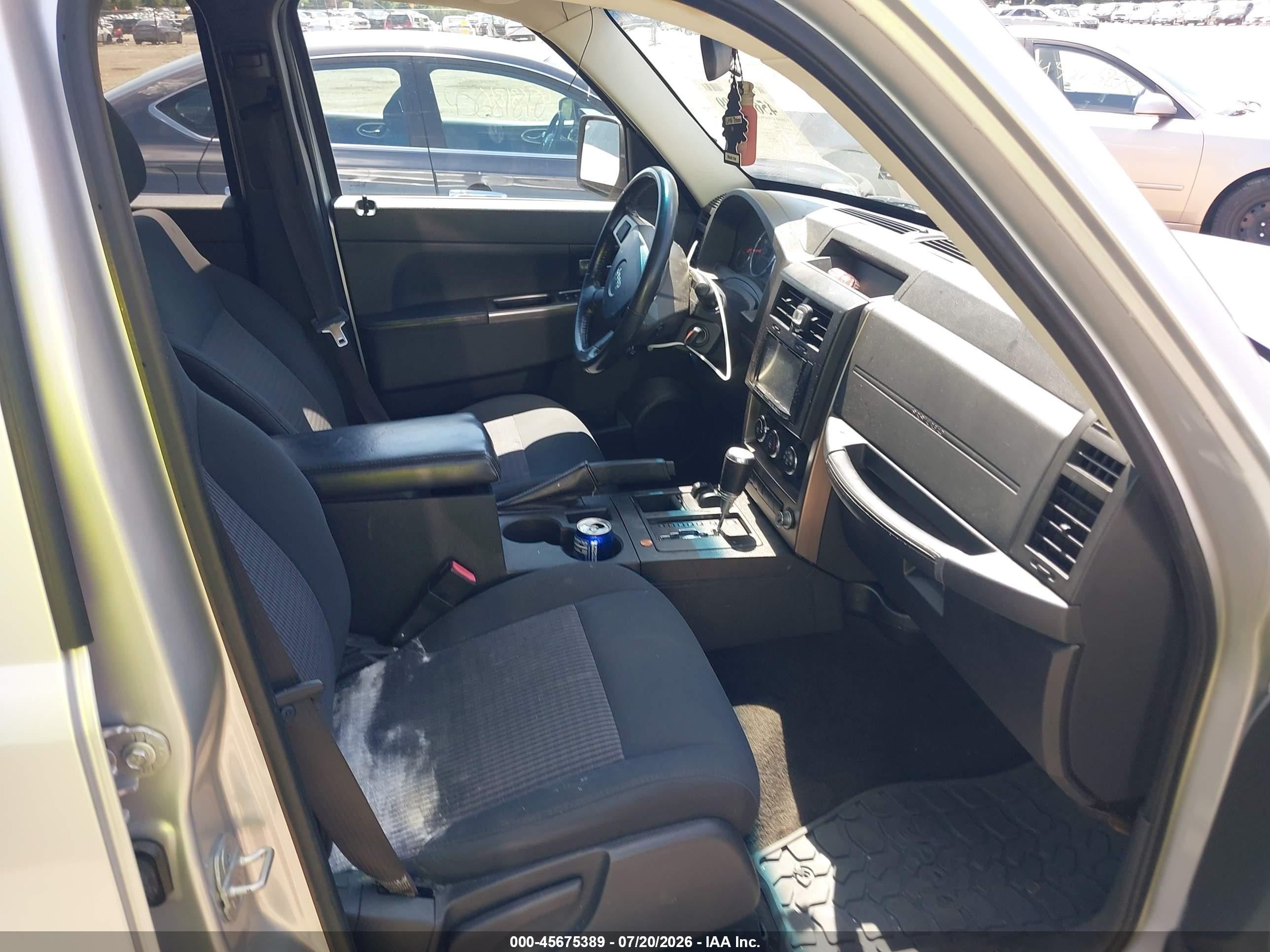 2010 Jeep Liberty Renegade Silver vin: 1J4PN3GK3AW151402