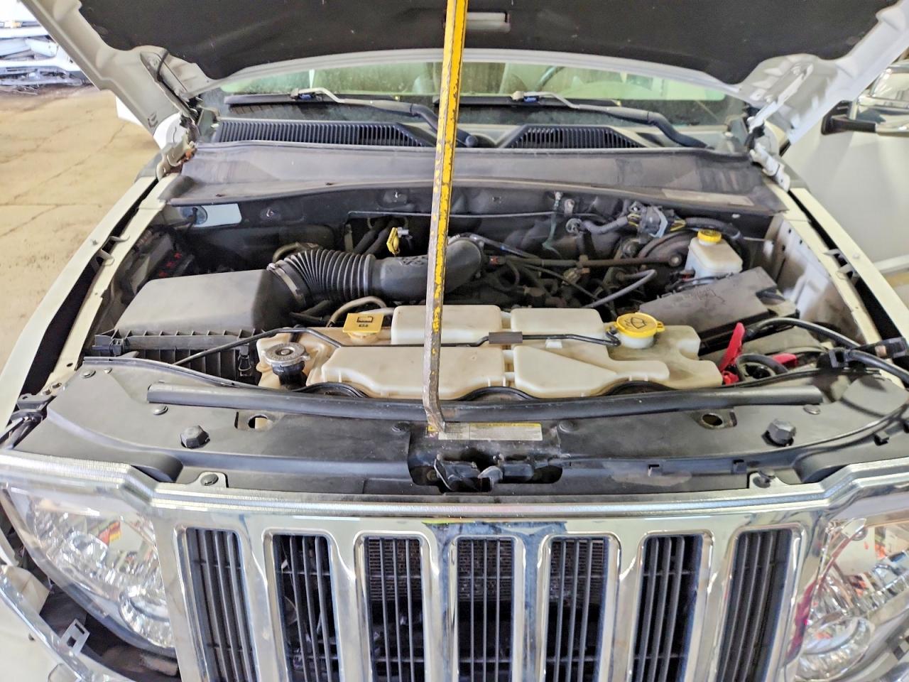 2010 Jeep Liberty Limited Белый vin: 1J4PN5GK3AW147507