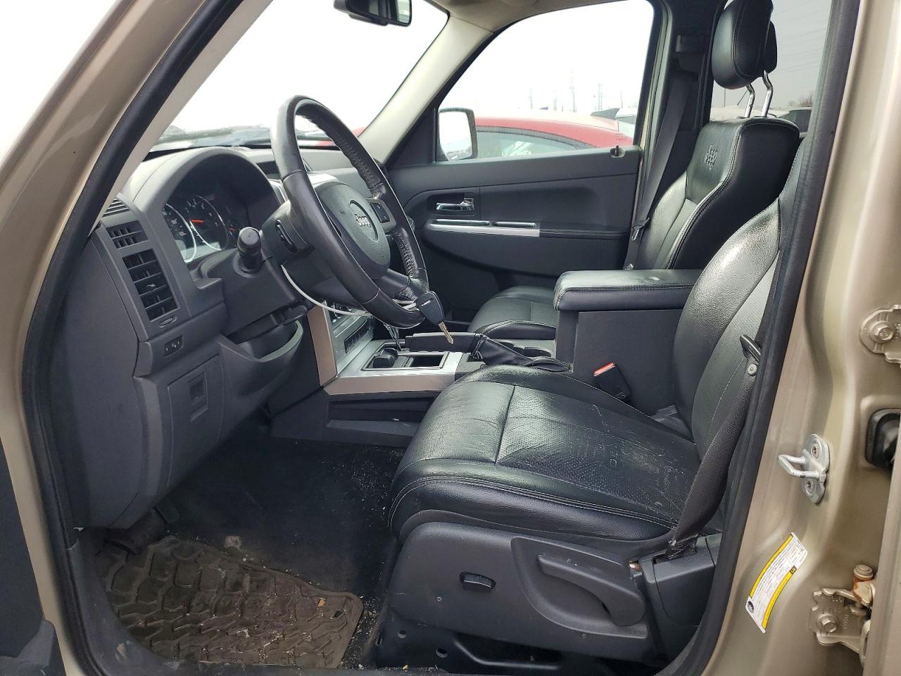 2010 Jeep Liberty Limited Beige vin: 1J4PN5GK3AW151752