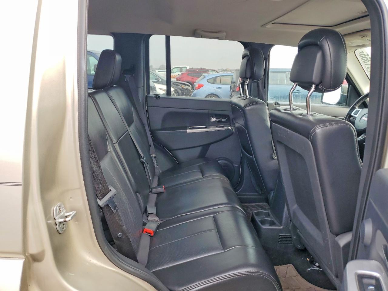 2010 Jeep Liberty Limited Beige vin: 1J4PN5GK3AW151752