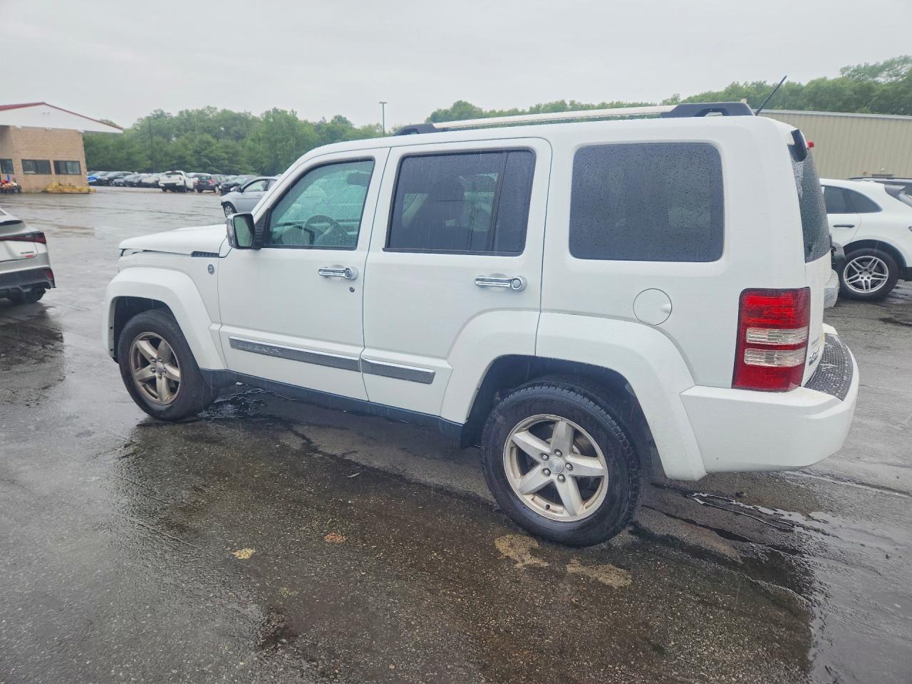 2011 Jeep Liberty Limited White vin: 1J4PN5GK5BW596124