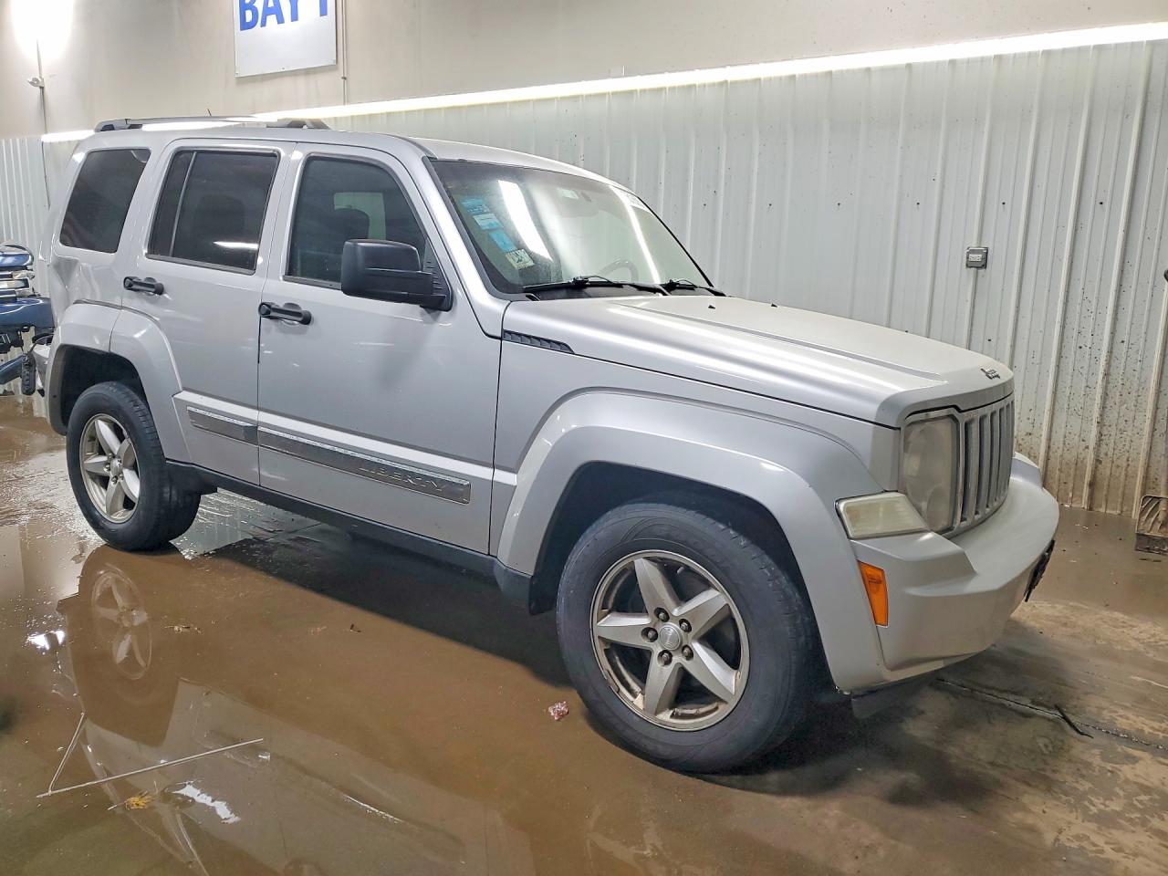 2010 Jeep Liberty Limited Silver vin: 1J4PN5GK6AW139191