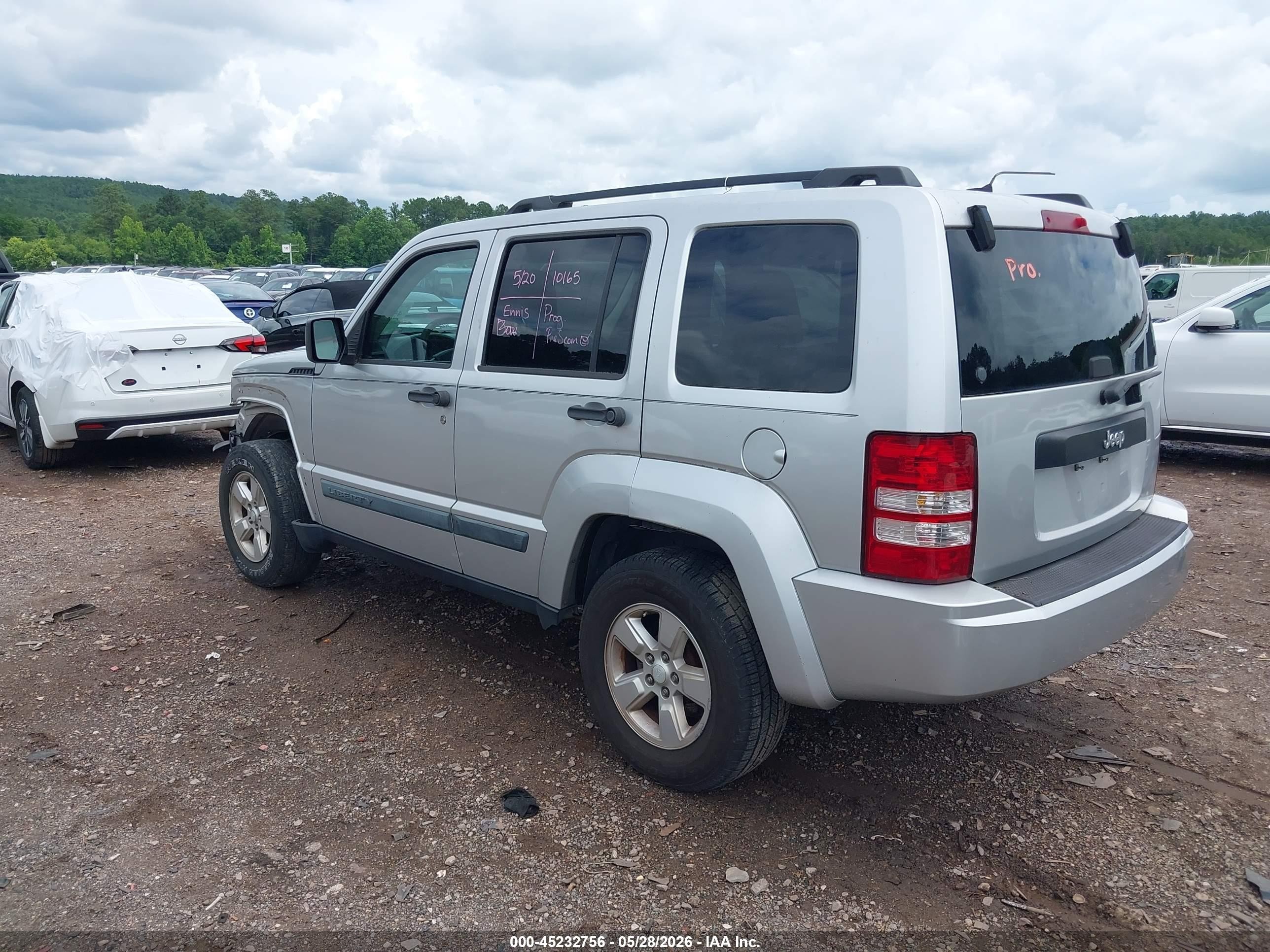 2010 Jeep Liberty Sport Silver vin: 1J4PP2GK0AW117647