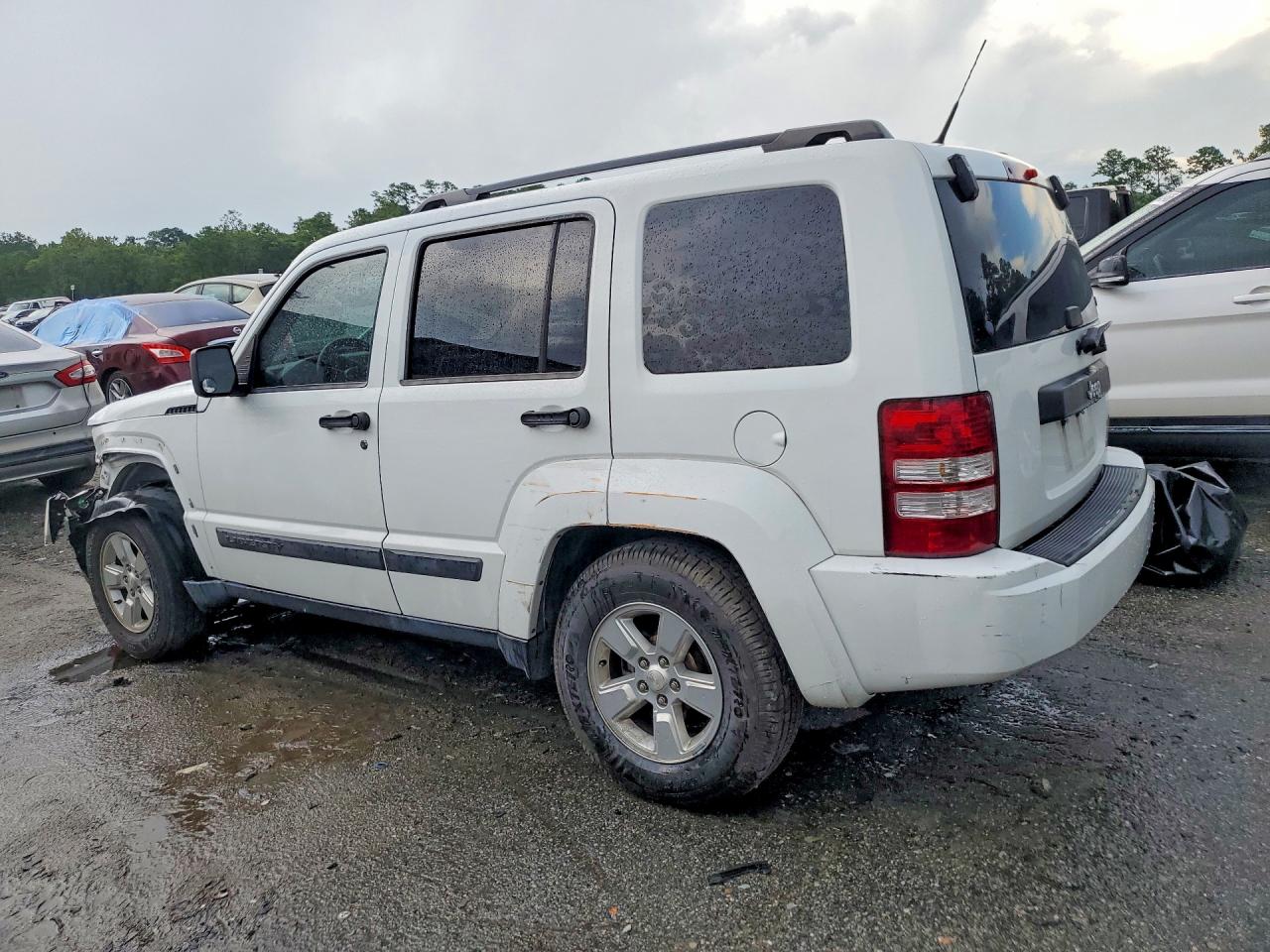 2011 Jeep Liberty Sport Белый vin: 1J4PP2GK0BW569664