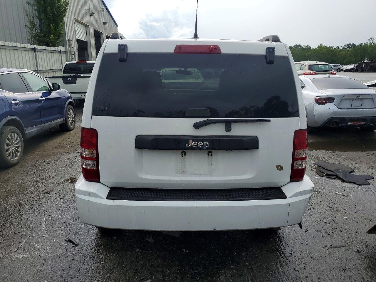 2011 Jeep Liberty Sport Белый vin: 1J4PP2GK0BW569664