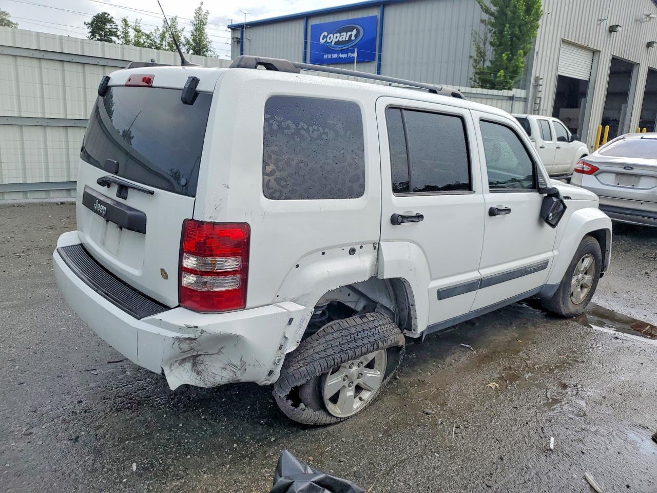2011 Jeep Liberty Sport Белый vin: 1J4PP2GK0BW569664