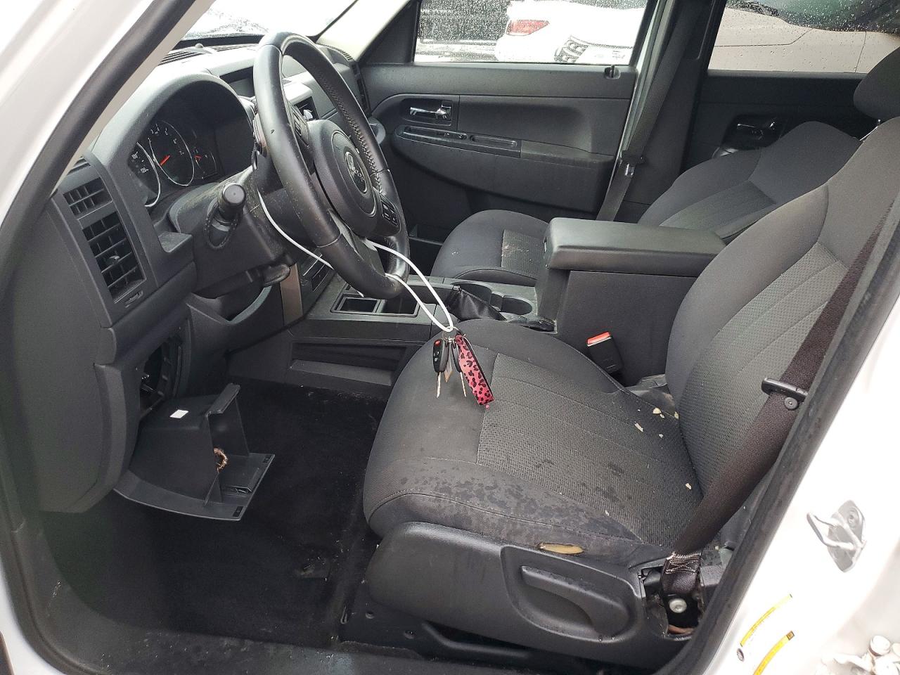2011 Jeep Liberty Sport Белый vin: 1J4PP2GK0BW569664
