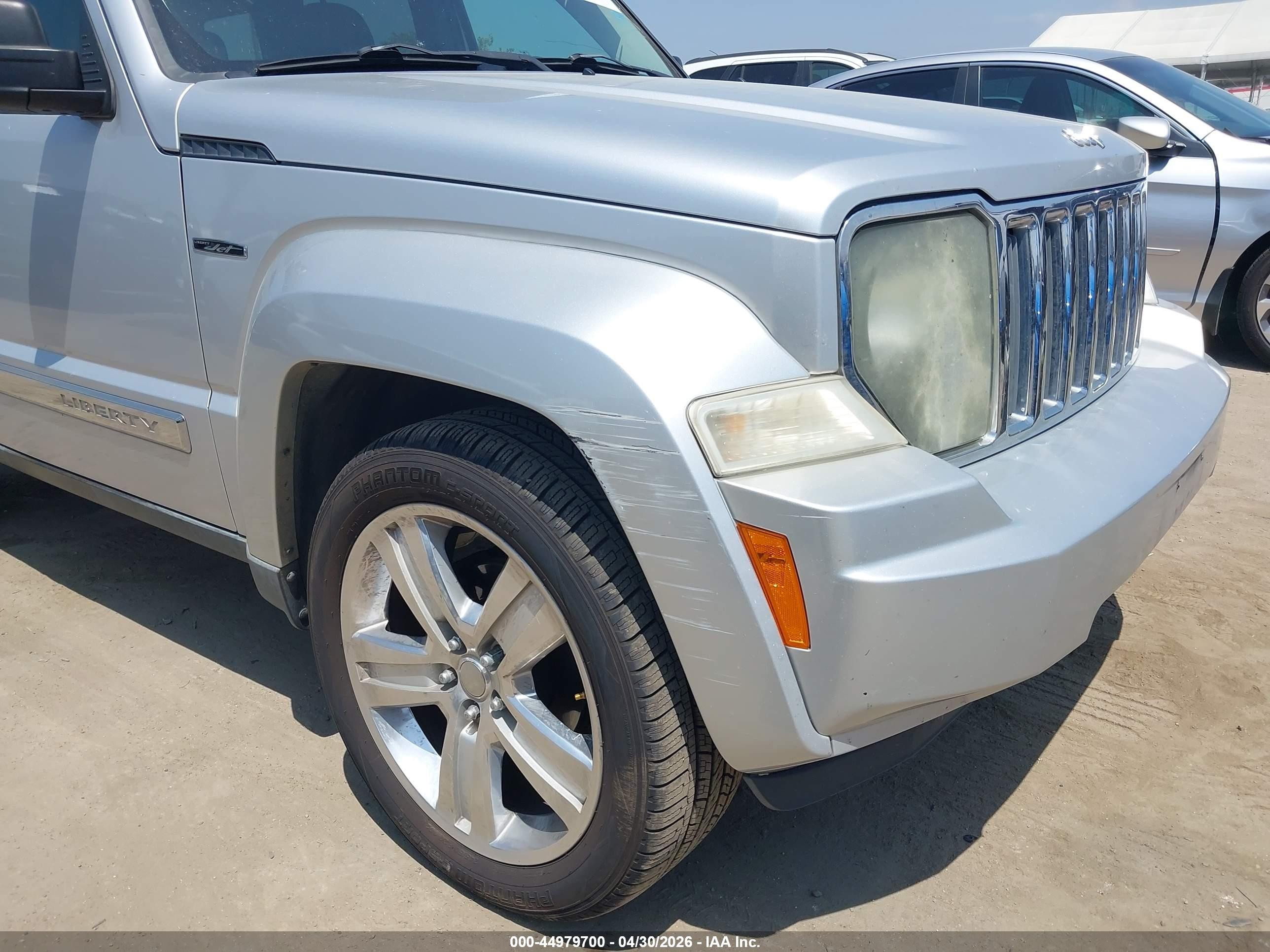 2011 Jeep Liberty Sport Серебряный vin: 1J4PP2GK1BW560665