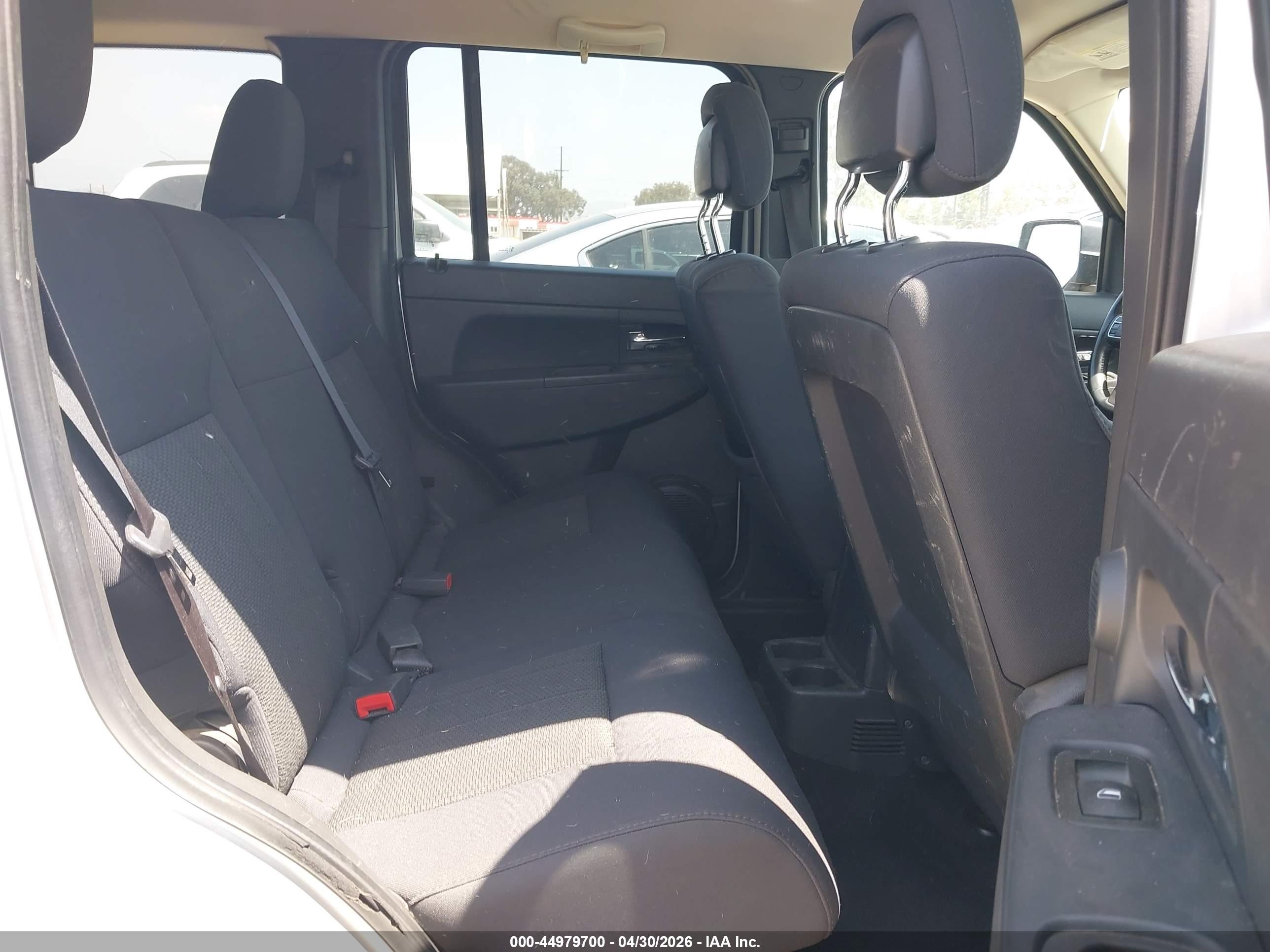 2011 Jeep Liberty Sport Серебряный vin: 1J4PP2GK1BW560665