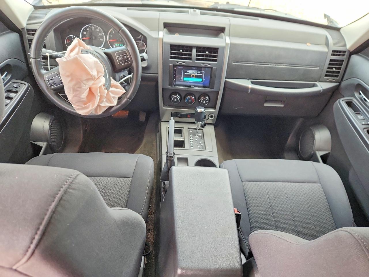 2011 Jeep Liberty Sport Silver vin: 1J4PP2GK1BW578826