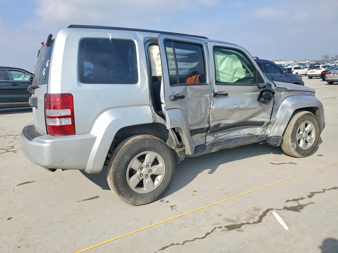 2010 Jeep Liberty Sport Silver vin: 1J4PP2GK2AW132649