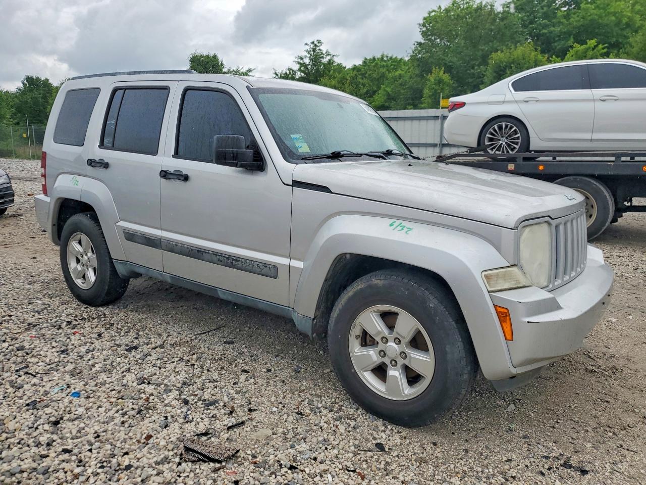 2011 Jeep Liberty Sport Silver vin: 1J4PP2GK3BW509698