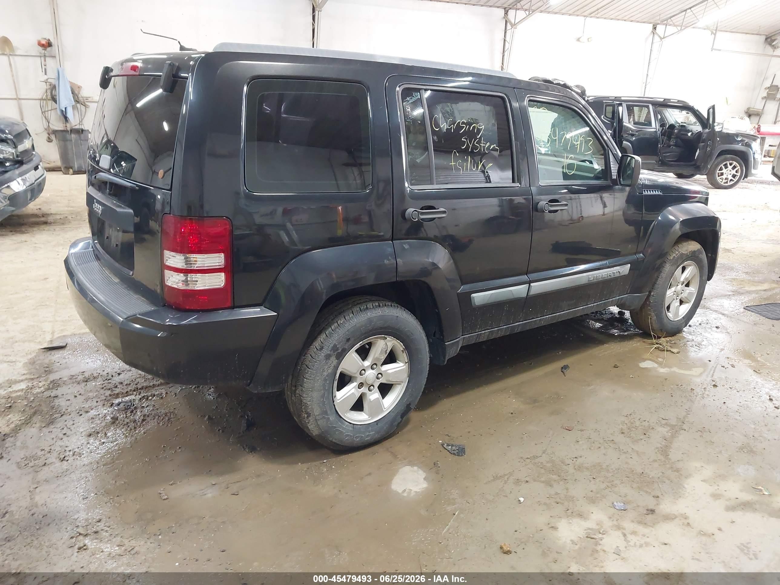 2010 Jeep Liberty Sport Черный vin: 1J4PP2GK4AW148044