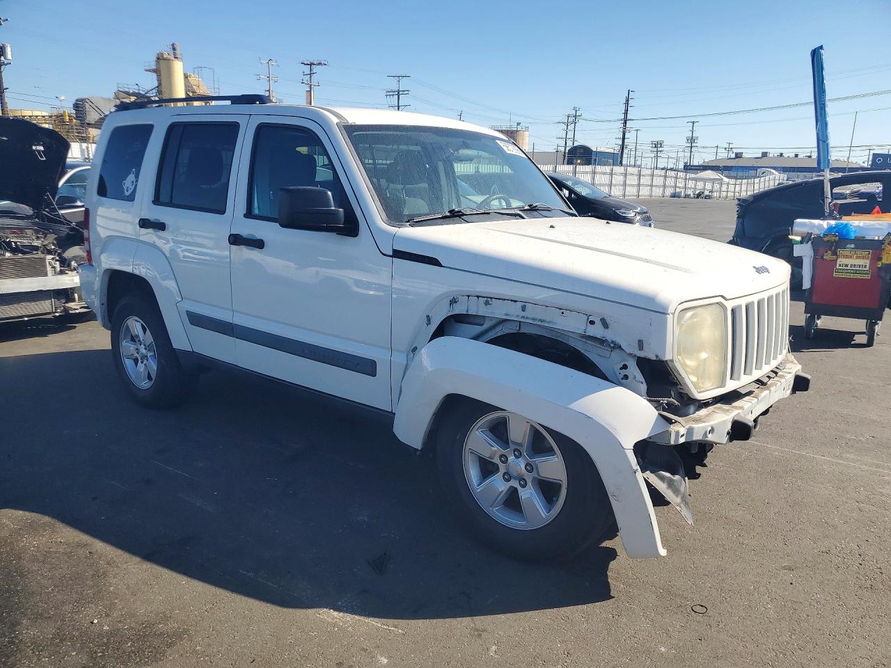 2010 Jeep Liberty Sport White vin: 1J4PP2GK7AW107407
